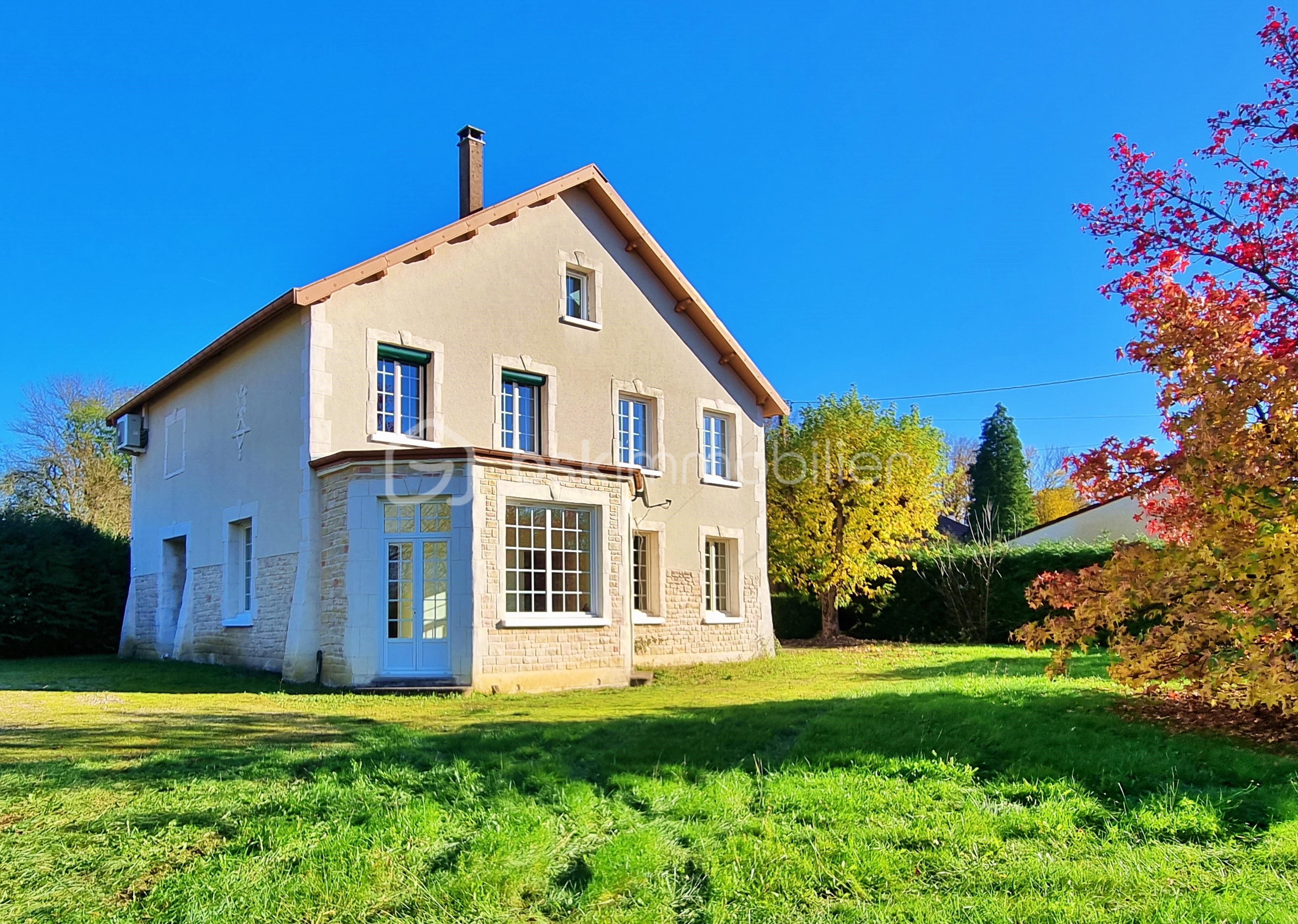 Demeure de 258 m² - avant maison.jpg