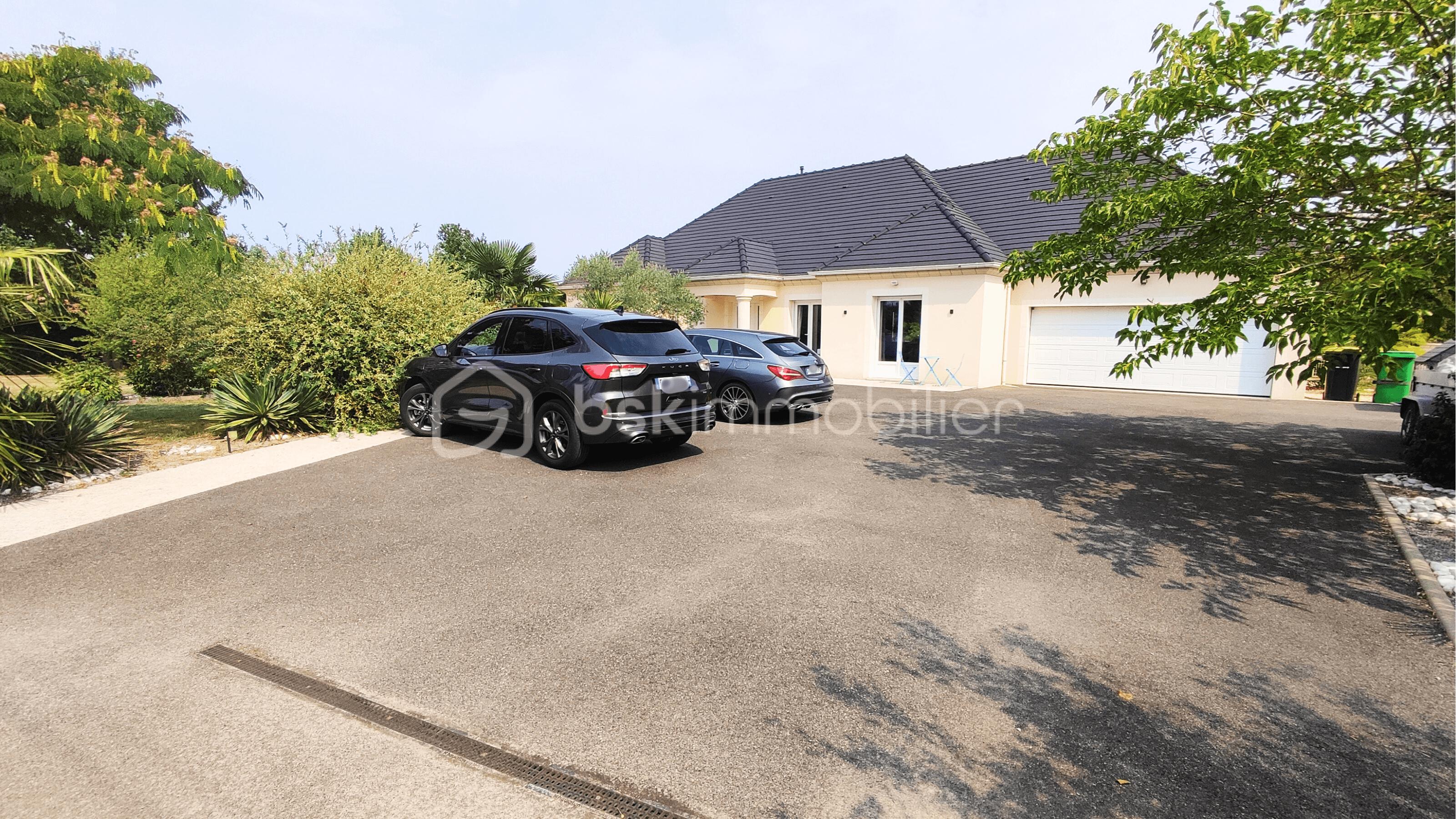 Maison contemporaine de 180 m² - Nicolas Lecor (46).png