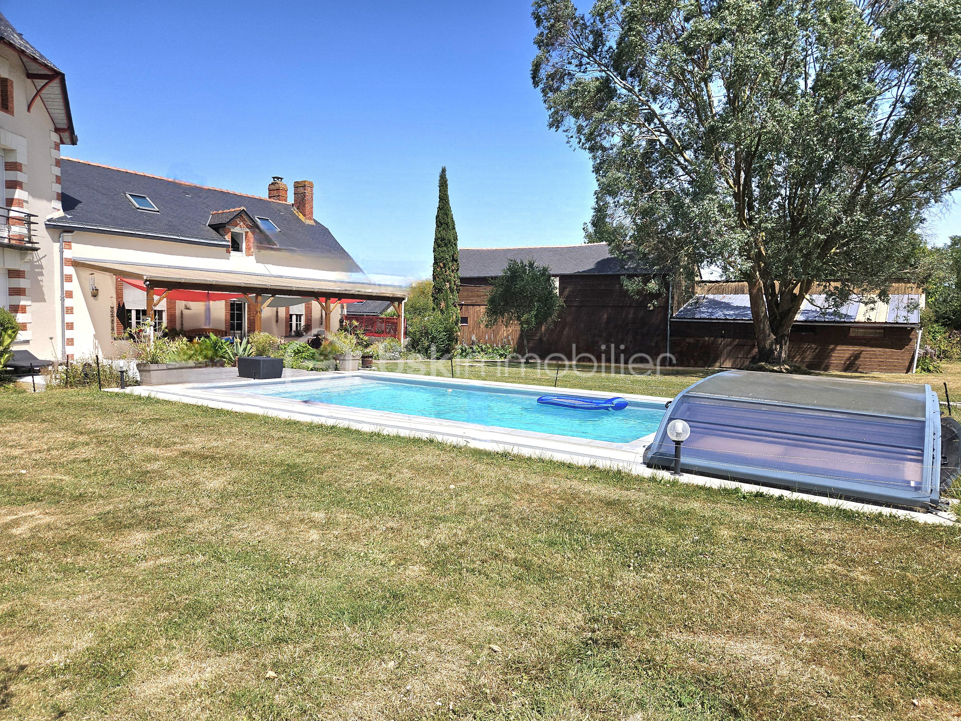 Maison de 200 m² - 9 saffré.jpg