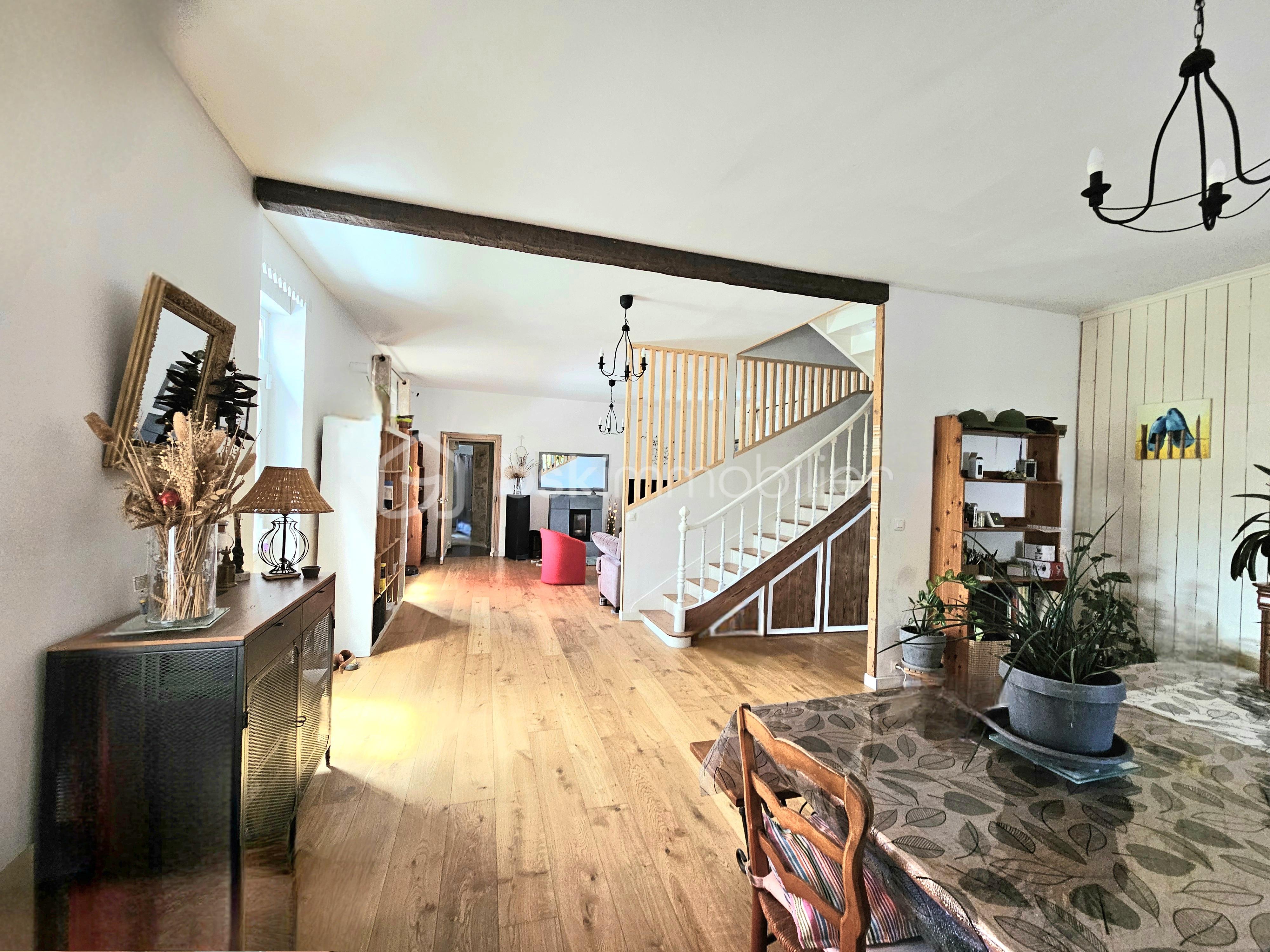 Maison de 200 m² - 1salon.jpg