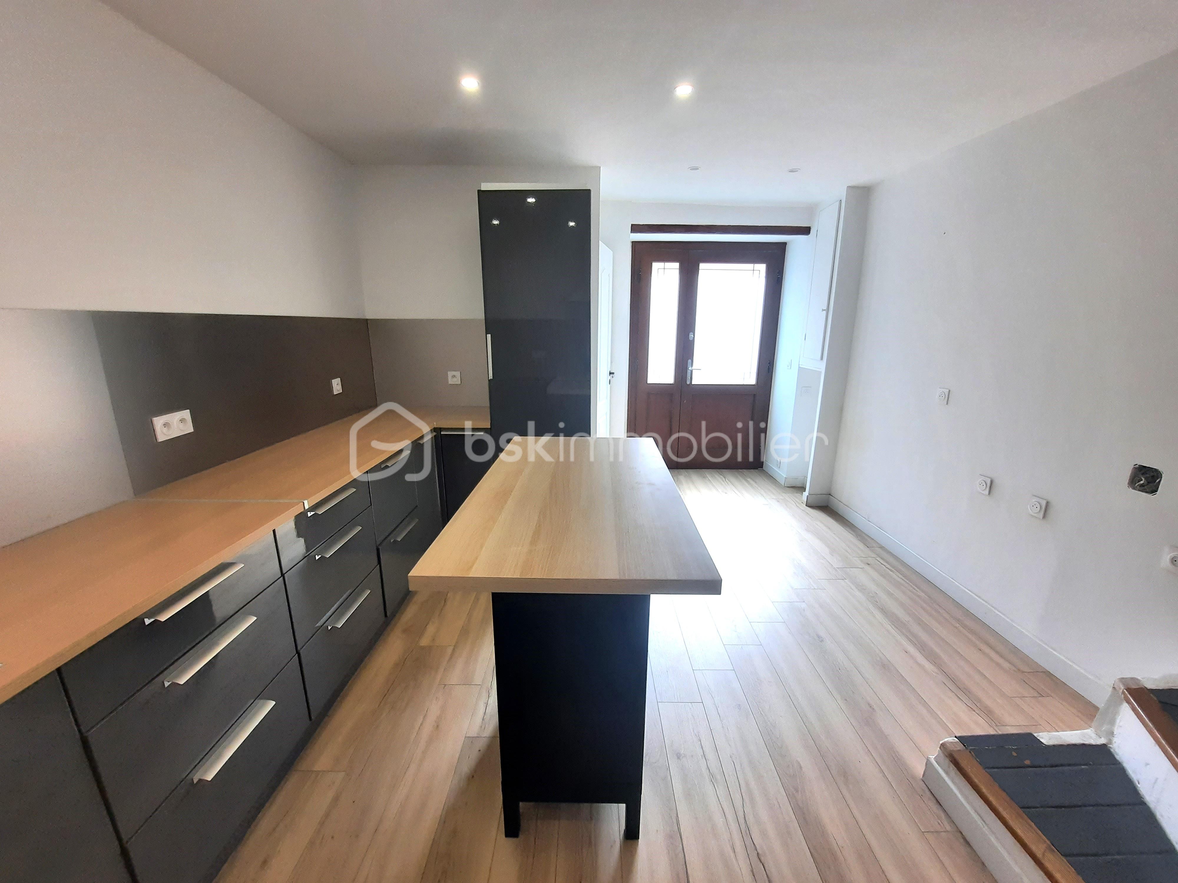 maison de village bord de mer VAR FAYENCE BAGNOLS EN FORET méditerranée.jpg