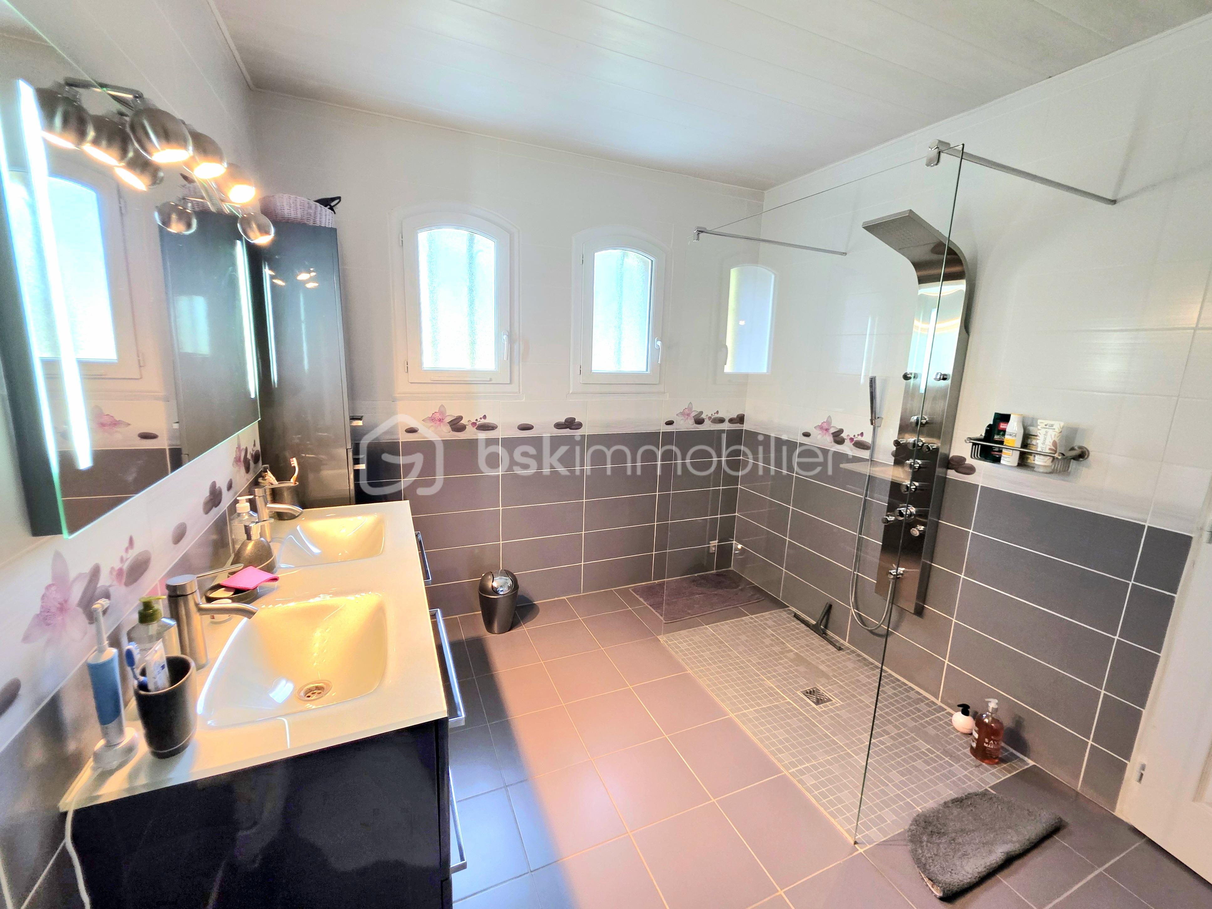 Maison de 200 m² - 20250822_180102.jpg
