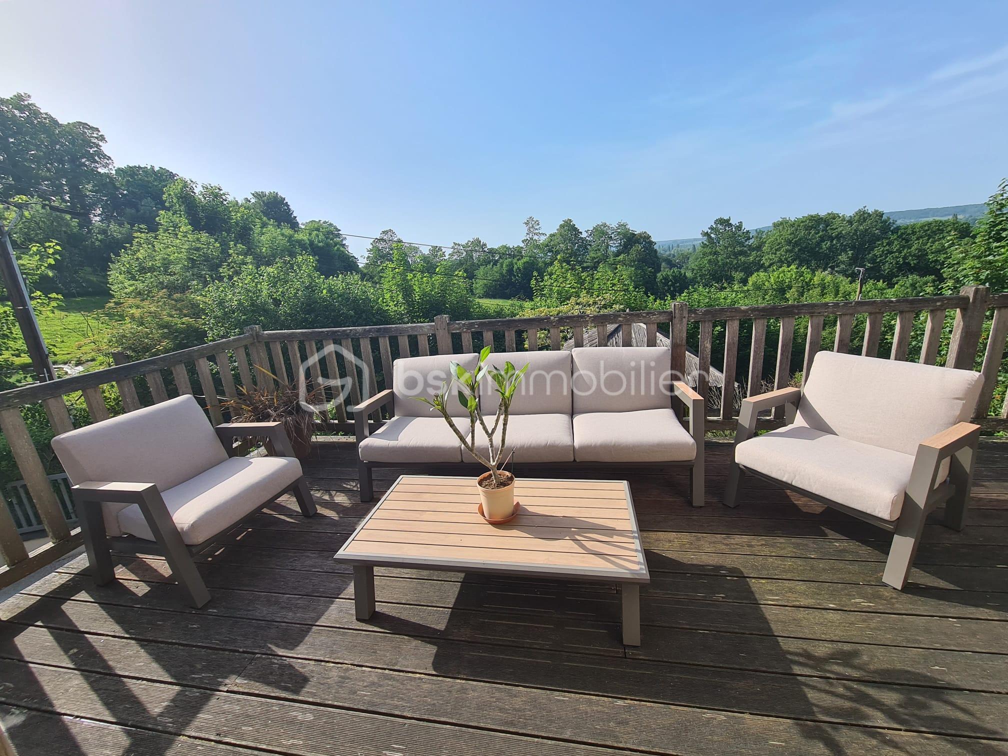 Maison 5 pièces 125 m² · à Pont-l'Eveque · 125 m² · 365 000 €
