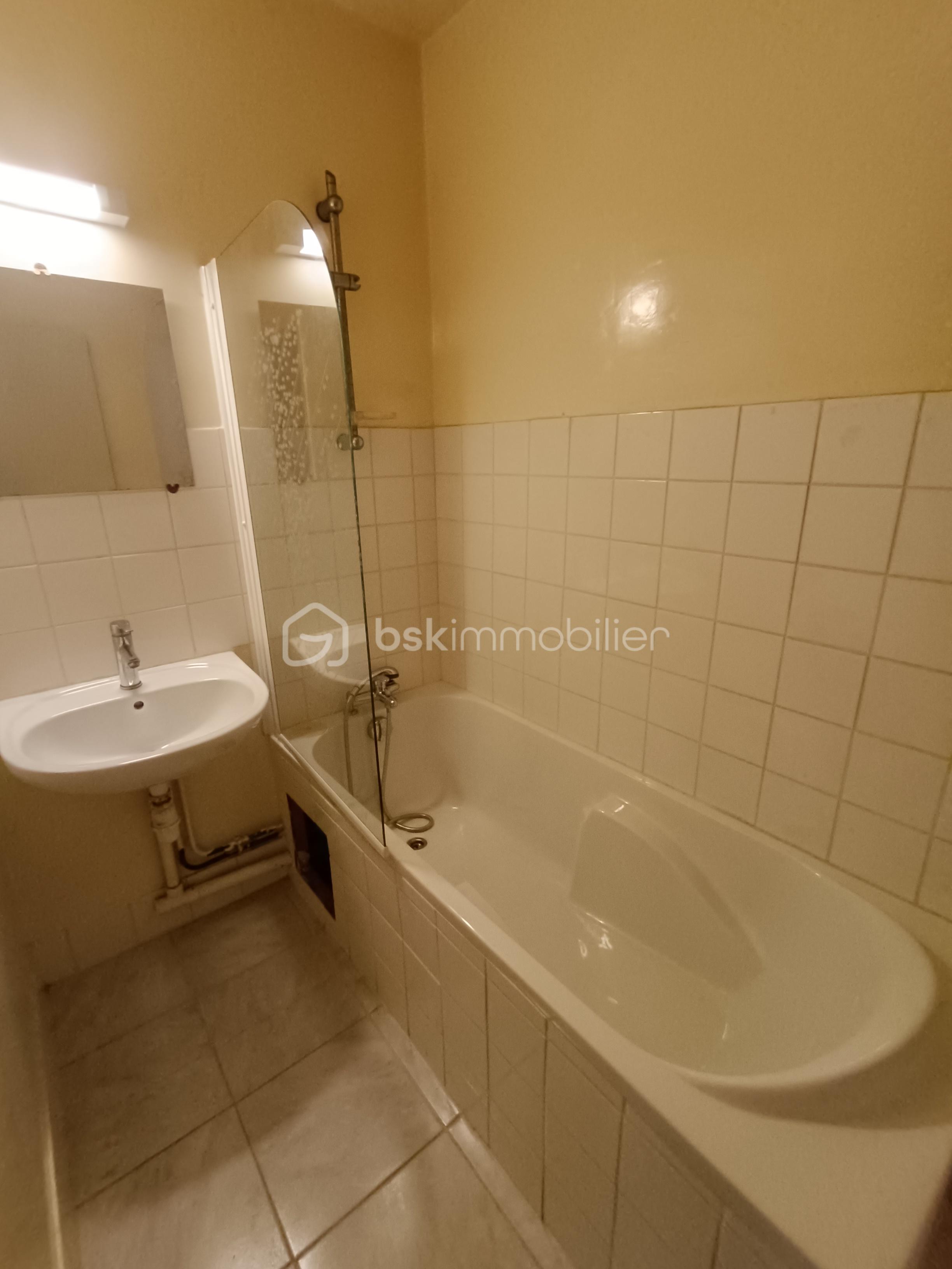 Immeuble de 256 m² - 1716223918884 - Copie.jpg