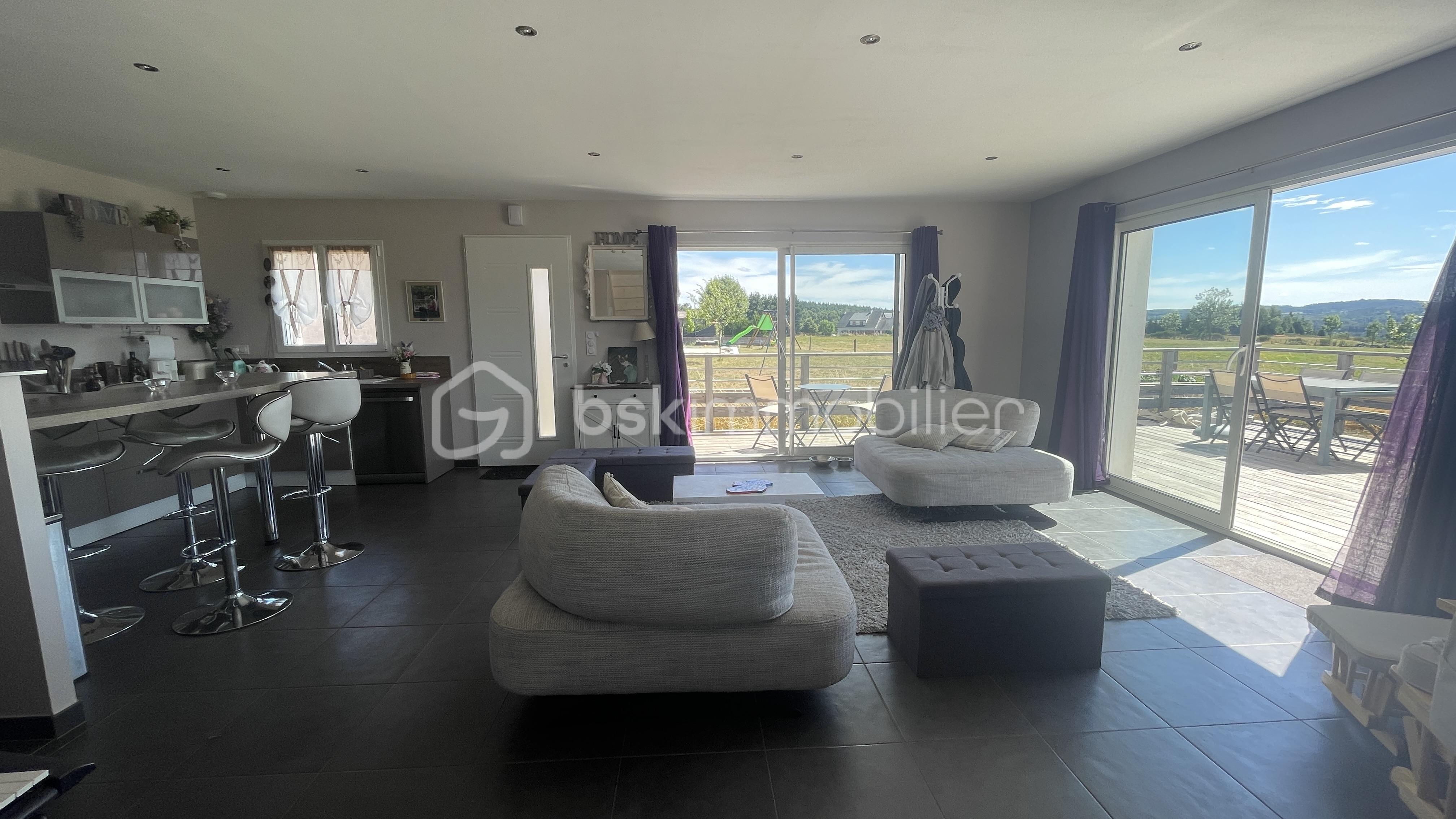 Maison de 140 m² - 9B8B7EEE-DA8B-480E-9C38-2D23A5DA6228_1_201_a.jpeg