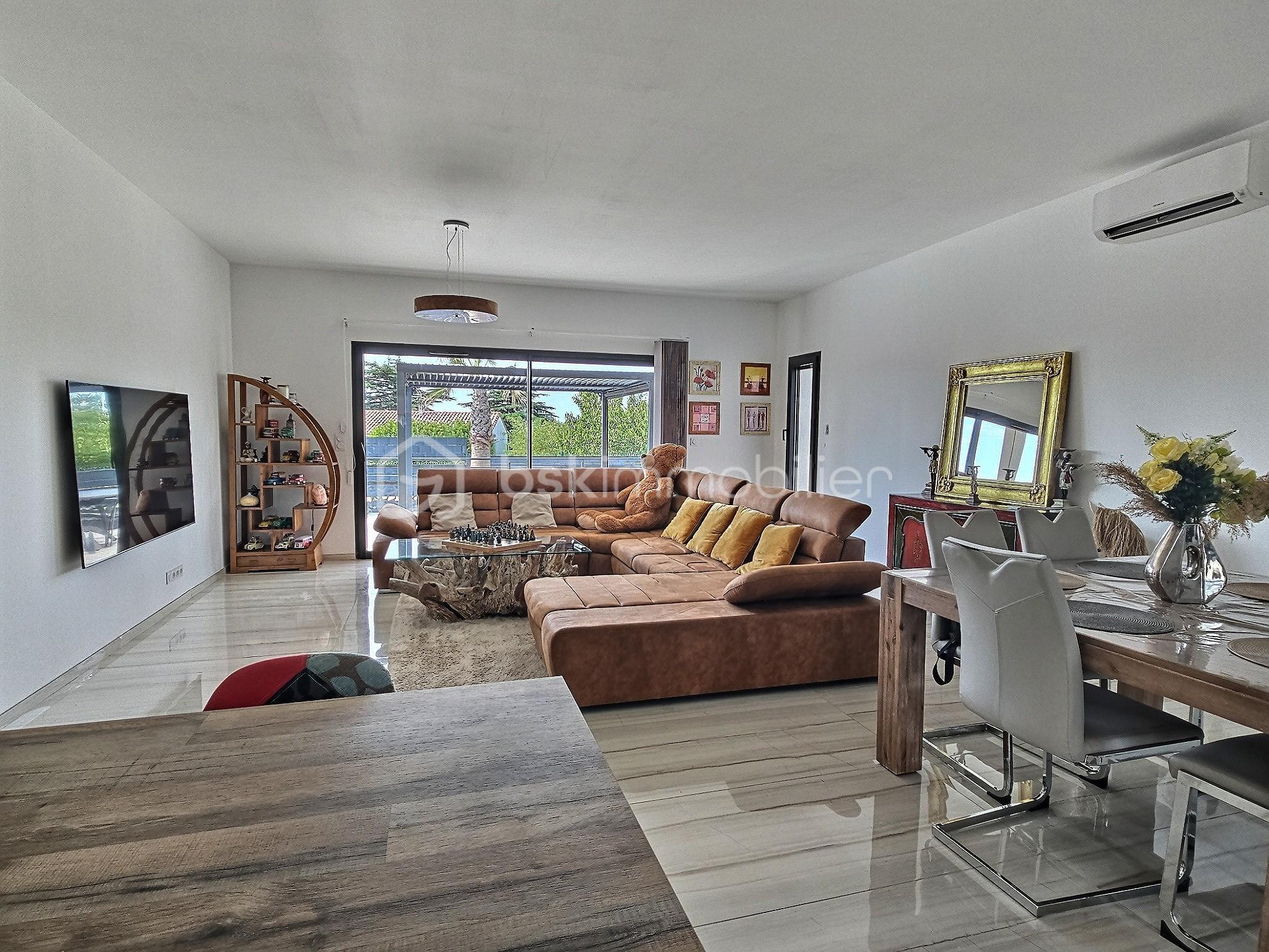 Maison contemporaine de 113 m² - exposio_132878948.jpg