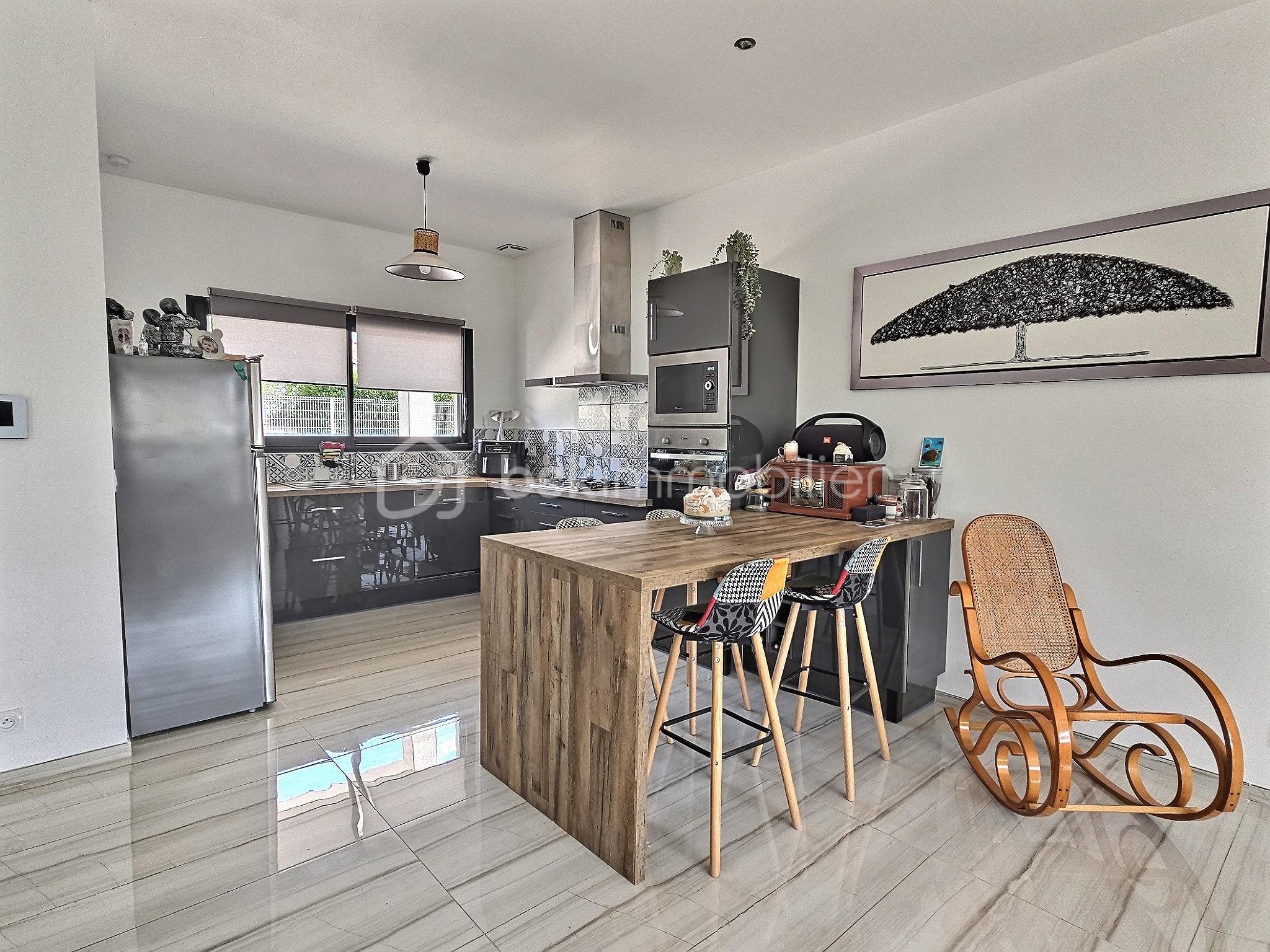 Maison contemporaine de 113 m² - exposio_132878940.jpg