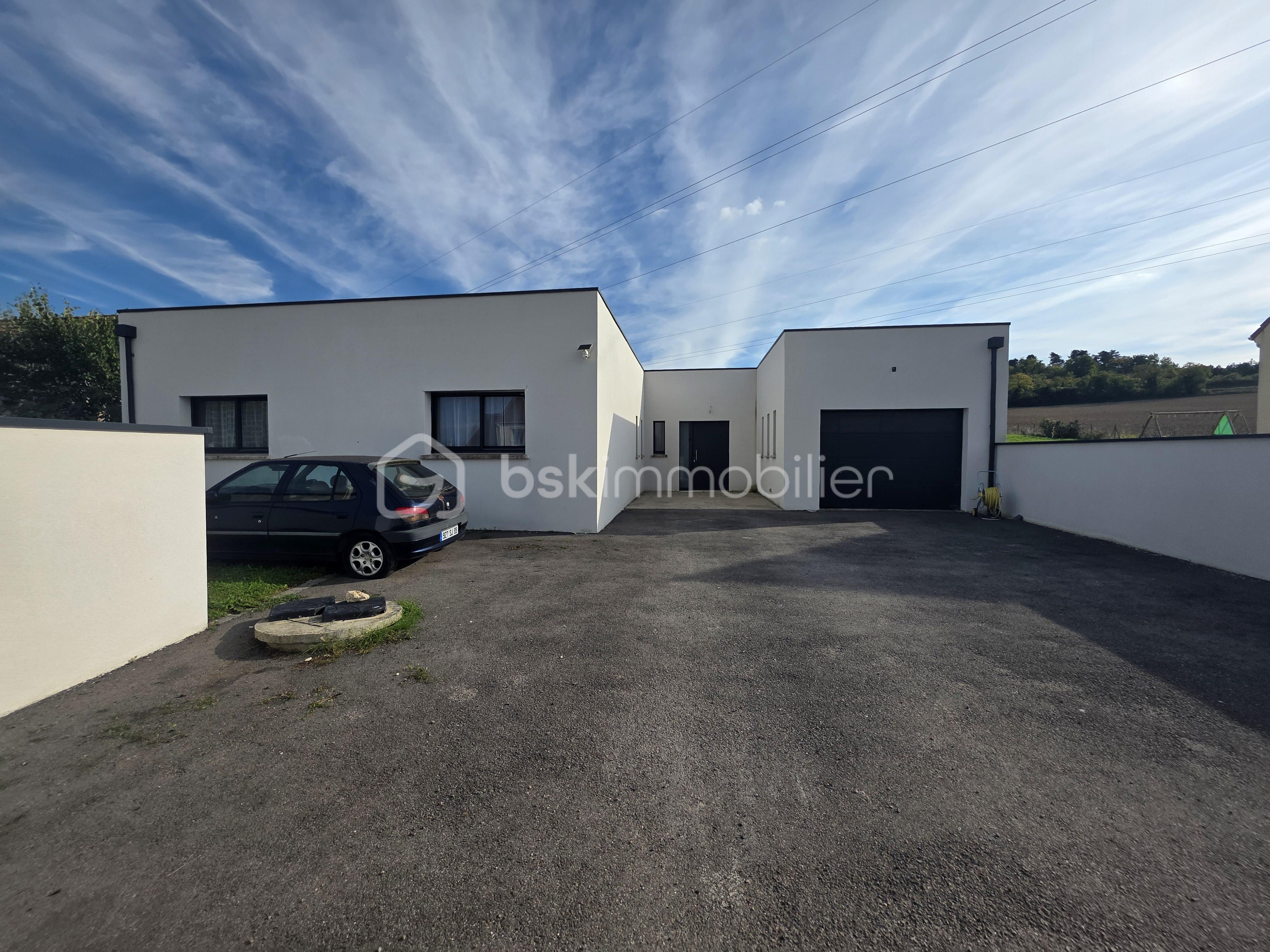 Maison contemporaine de 240 m² - 20251001_162825.jpg