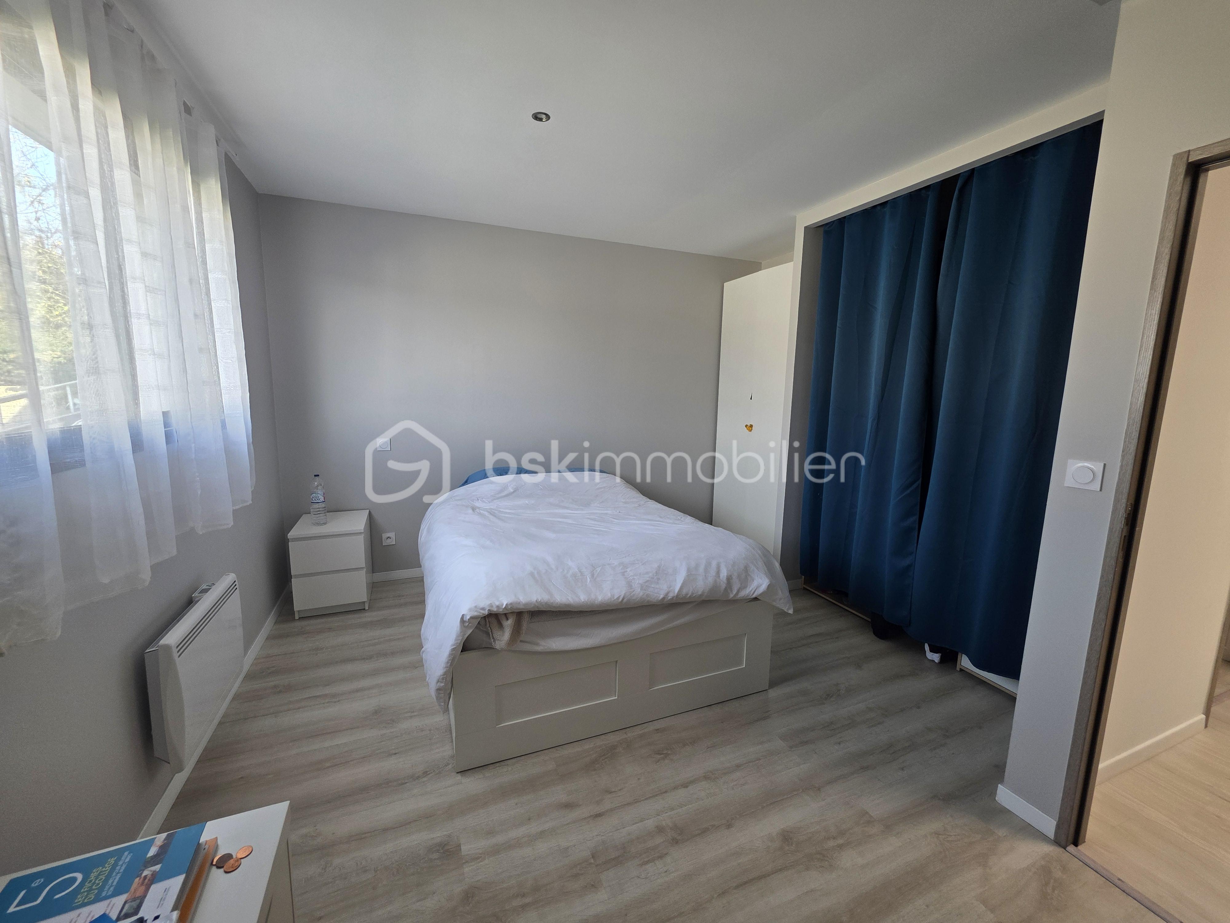 Maison contemporaine de 240 m² - 20251001_155921.jpg