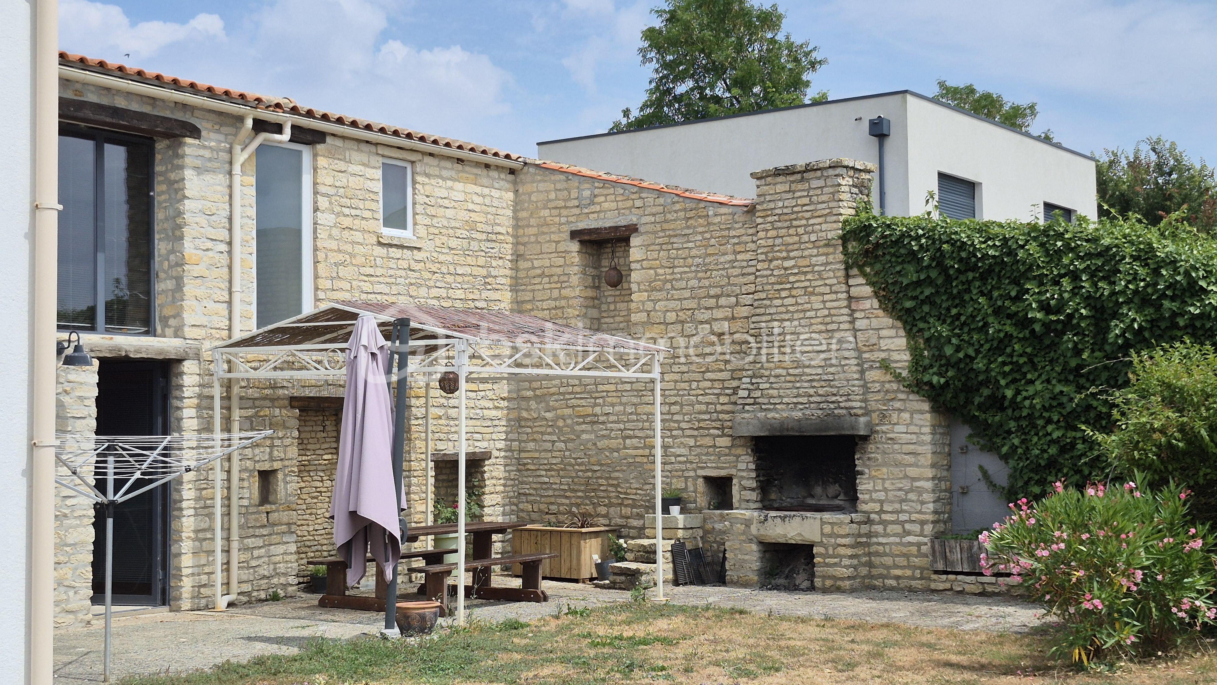 Maison charentaise de 210 m² - 20250718_144635.jpg