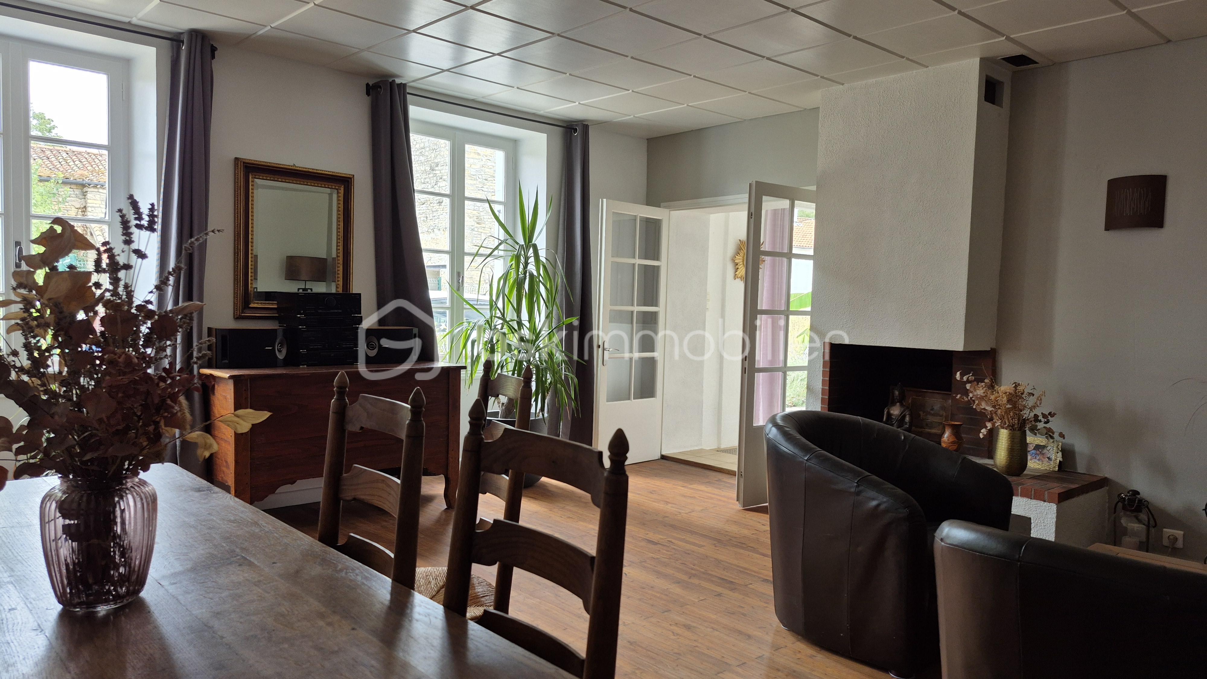 Maison charentaise de 210 m² - 20250718_141634.jpg