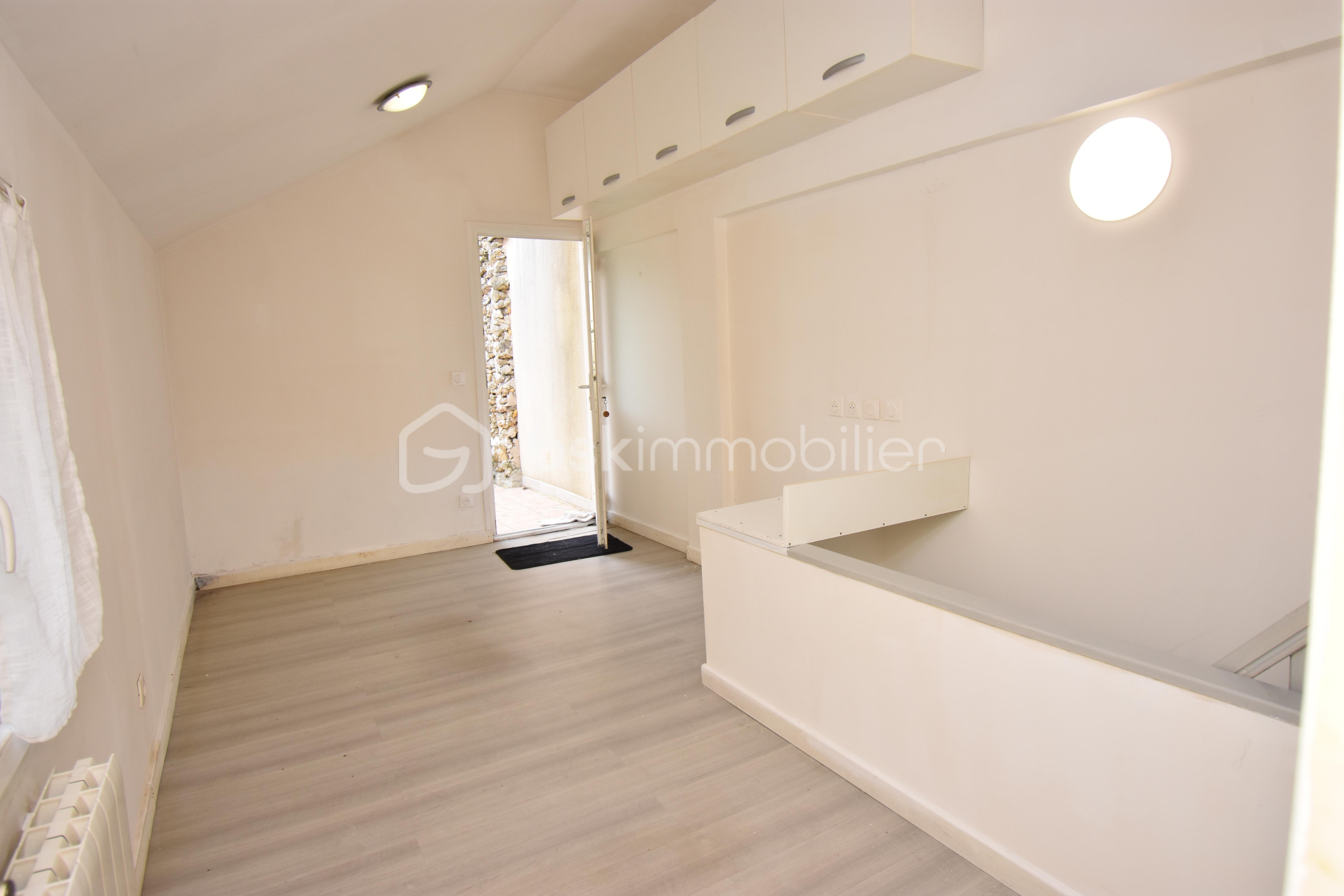 Duplex de 36 m² - CHAMBRE ETAGE (9).JPG
