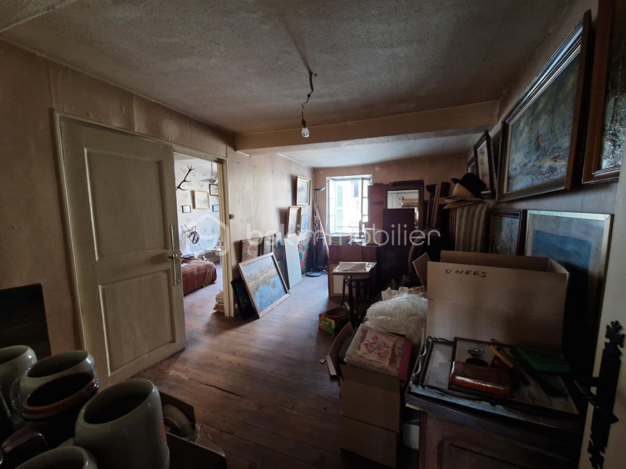 Immeuble mixte de 120 m² - c74b104a-b493-4470-bba2-789a5da98612.jpg