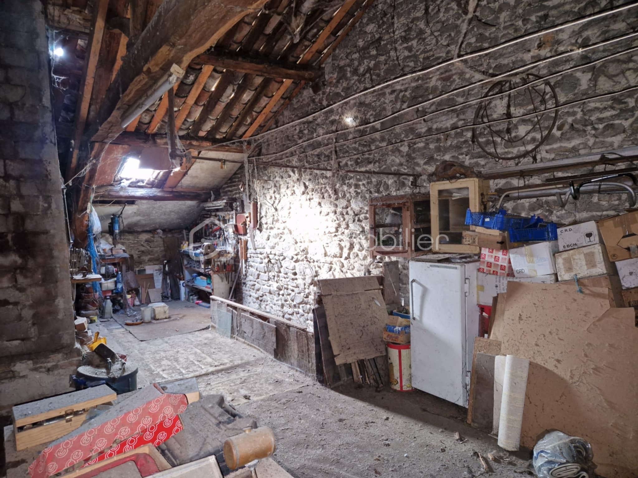 Immeuble mixte de 120 m² - d060133c-42e4-4ddf-b300-91a7d59de32a.jpg