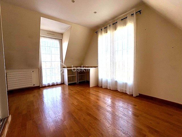 Maison de 175 m² - chambre 2 etg.jpg