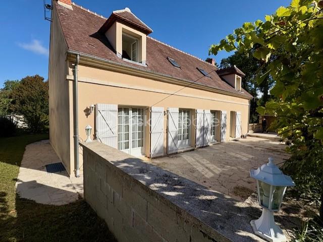 Maison de 175 m² - maison face derriere.jpg