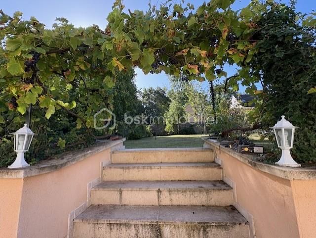 Maison de 175 m² - escalier jardin.jpg