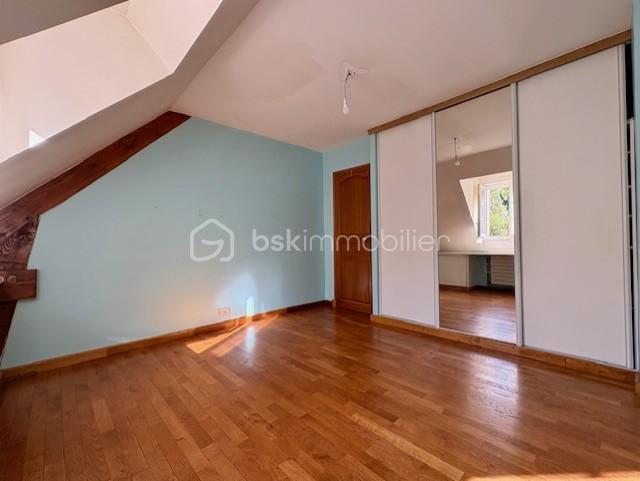 Maison de 175 m² - chambre2 etg.jpg