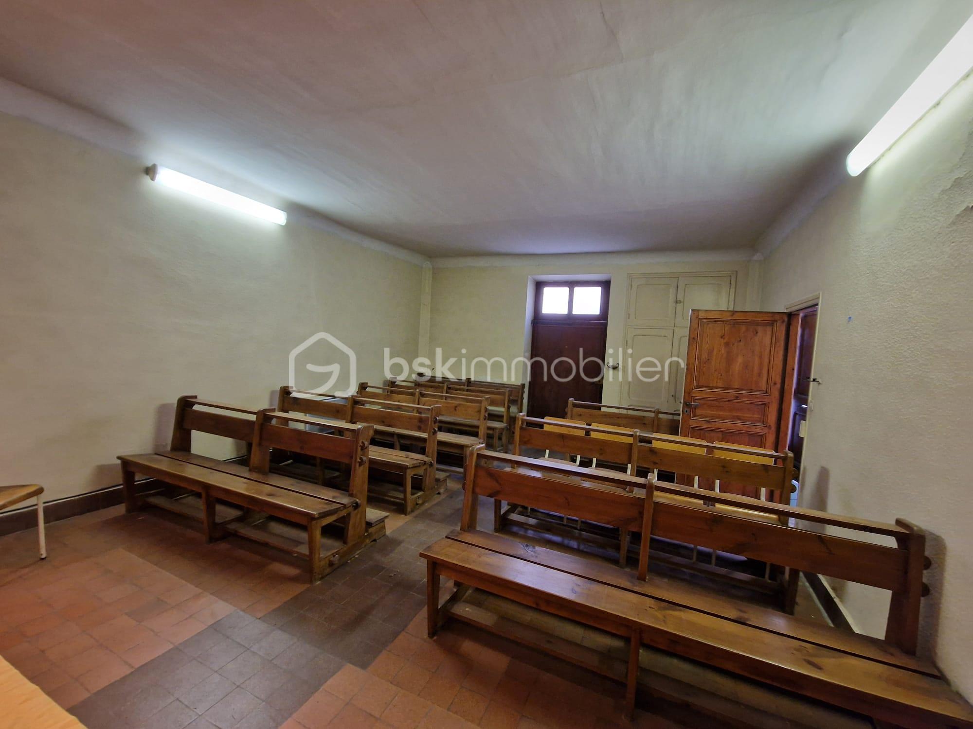 salle du bas.jpg