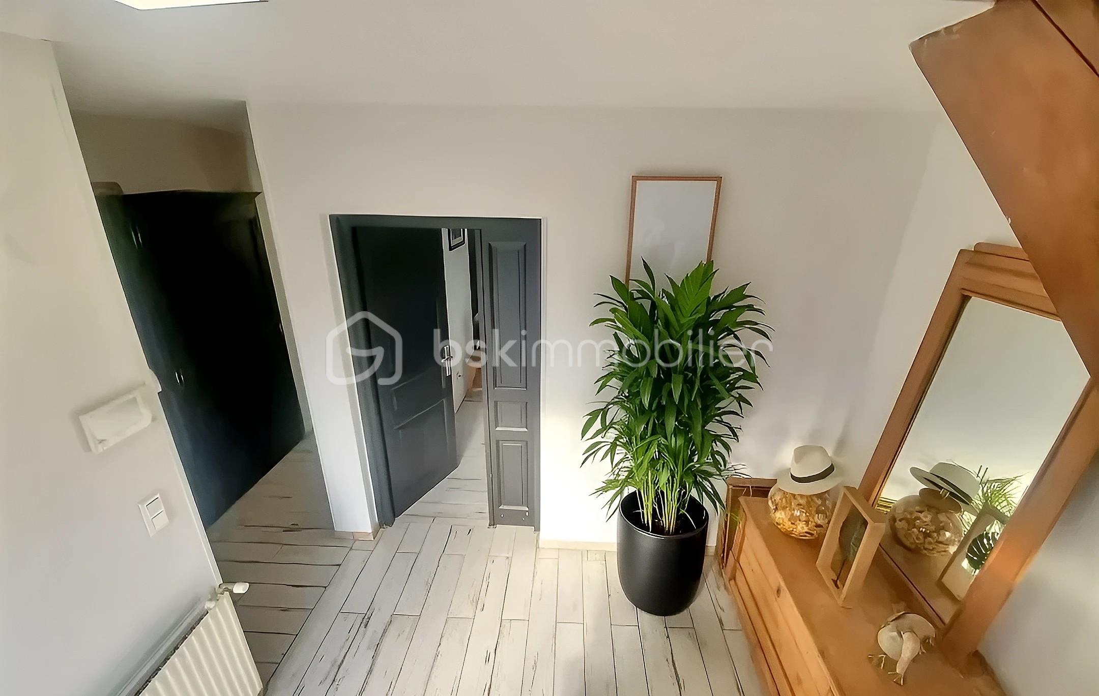 Propriete de 200 m² - DUISANS JF entree OK.jpg
