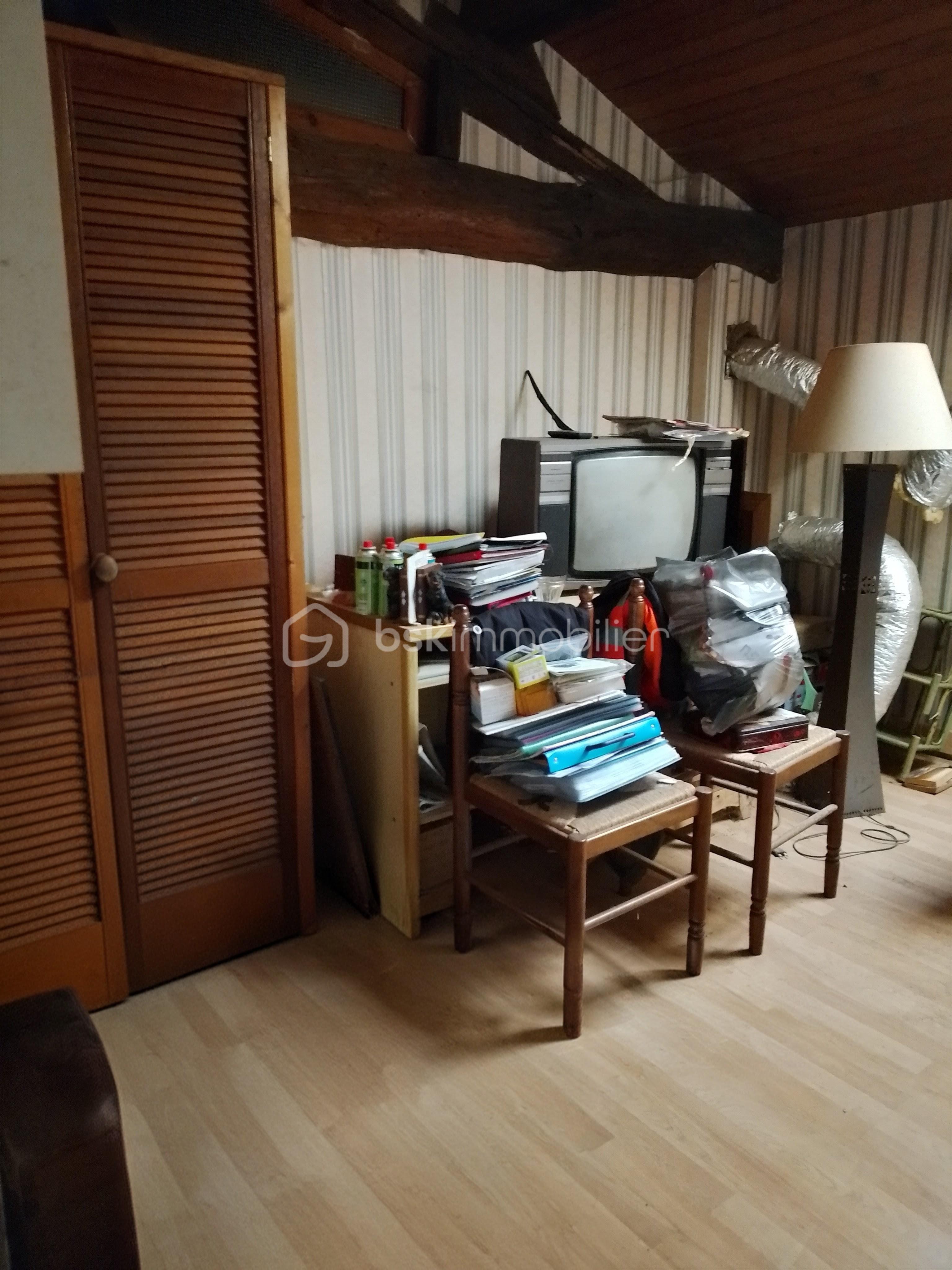 bureau.jpg