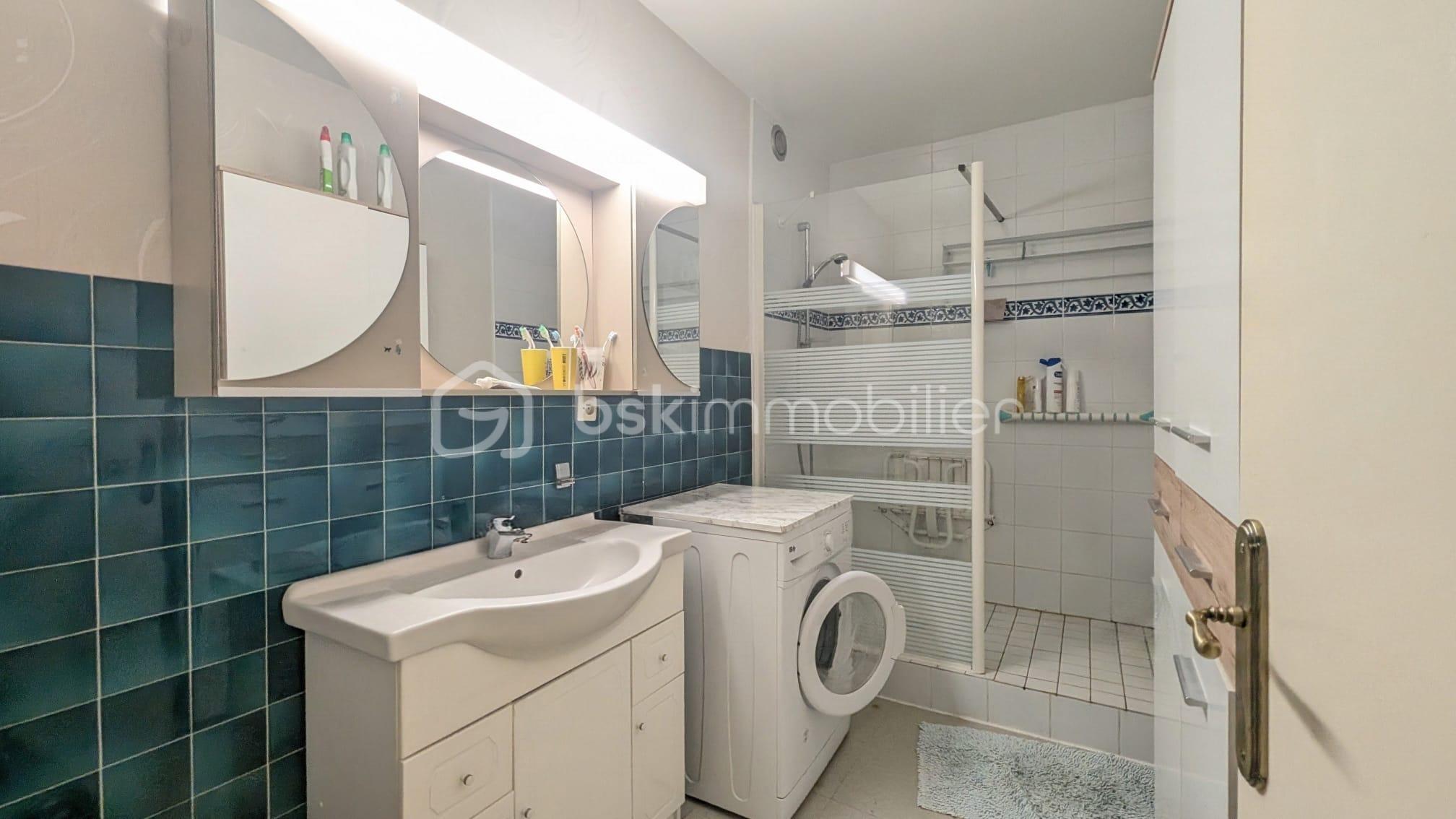 Salle d'eau appartement pau achat immobilier au calme.jpeg