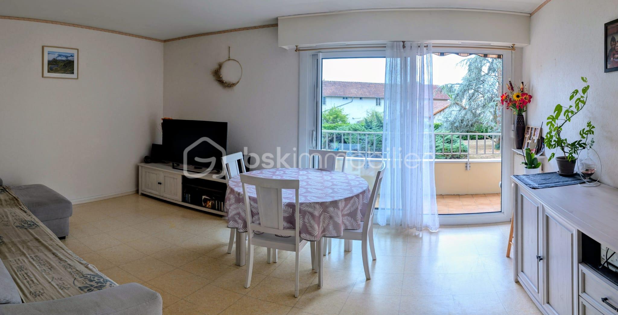 Salon appartement pau achat immobilier au calme.jpeg