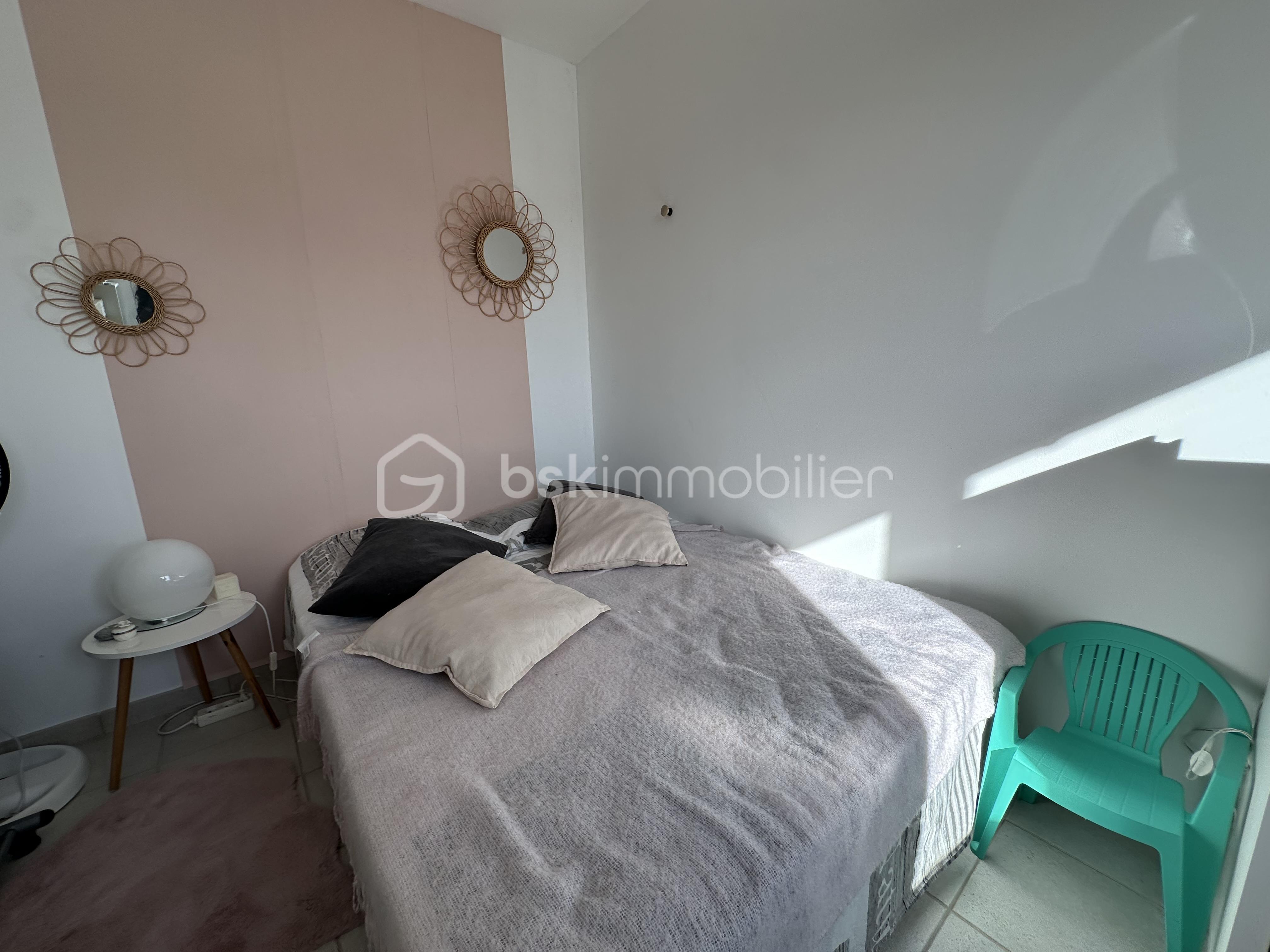 chambre 1 maison montélimar.jpeg