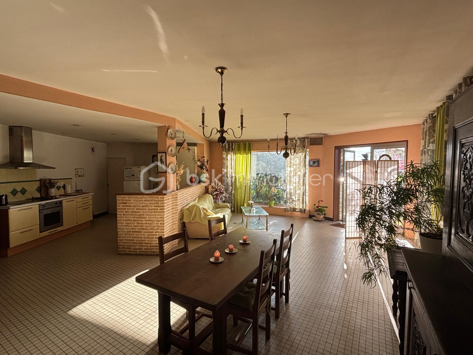 Demeure de 234 m² - IMG-20251231-WA0001.jpg