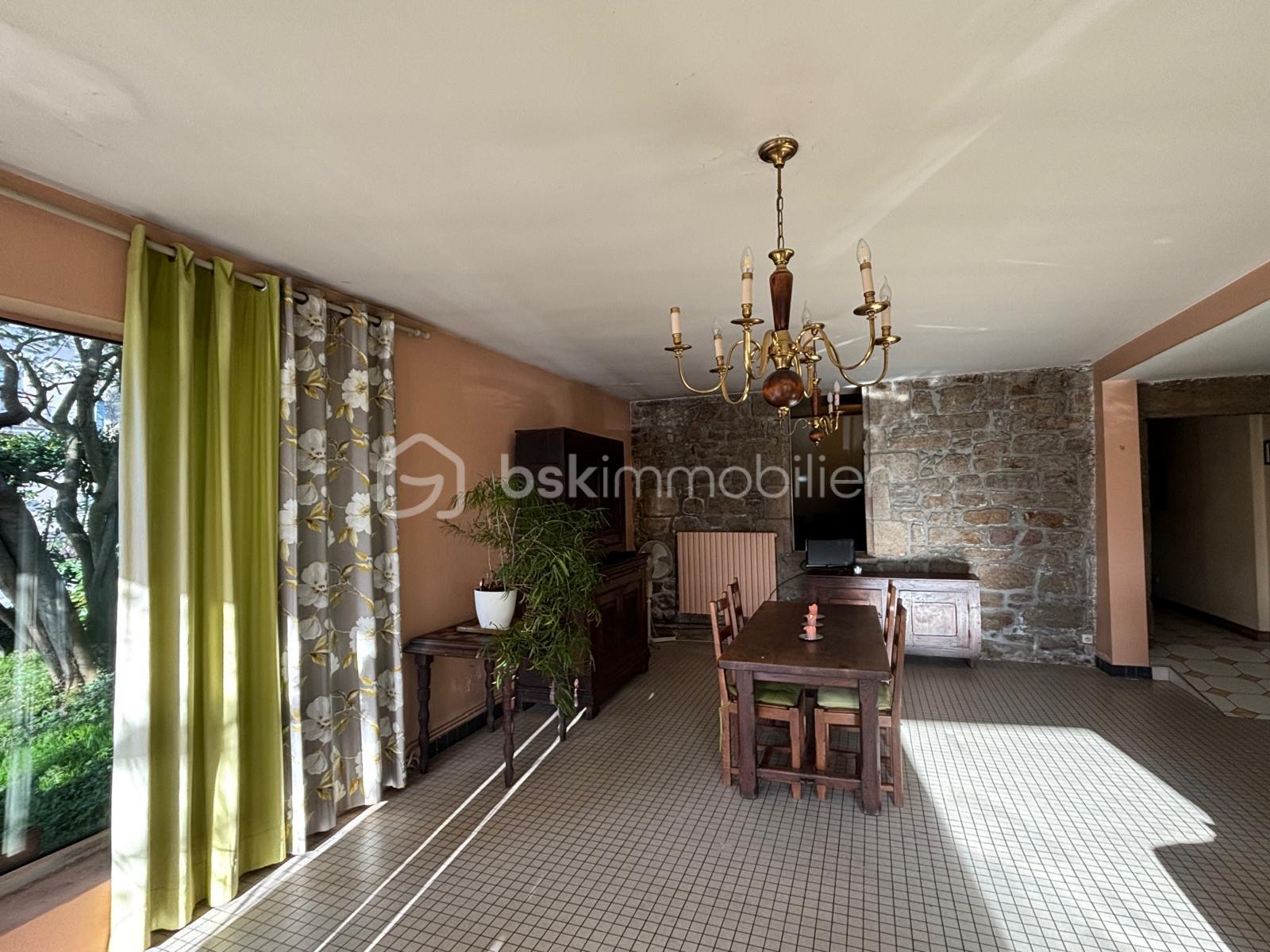 Demeure de 234 m² - IMG-20251231-WA0000.jpg