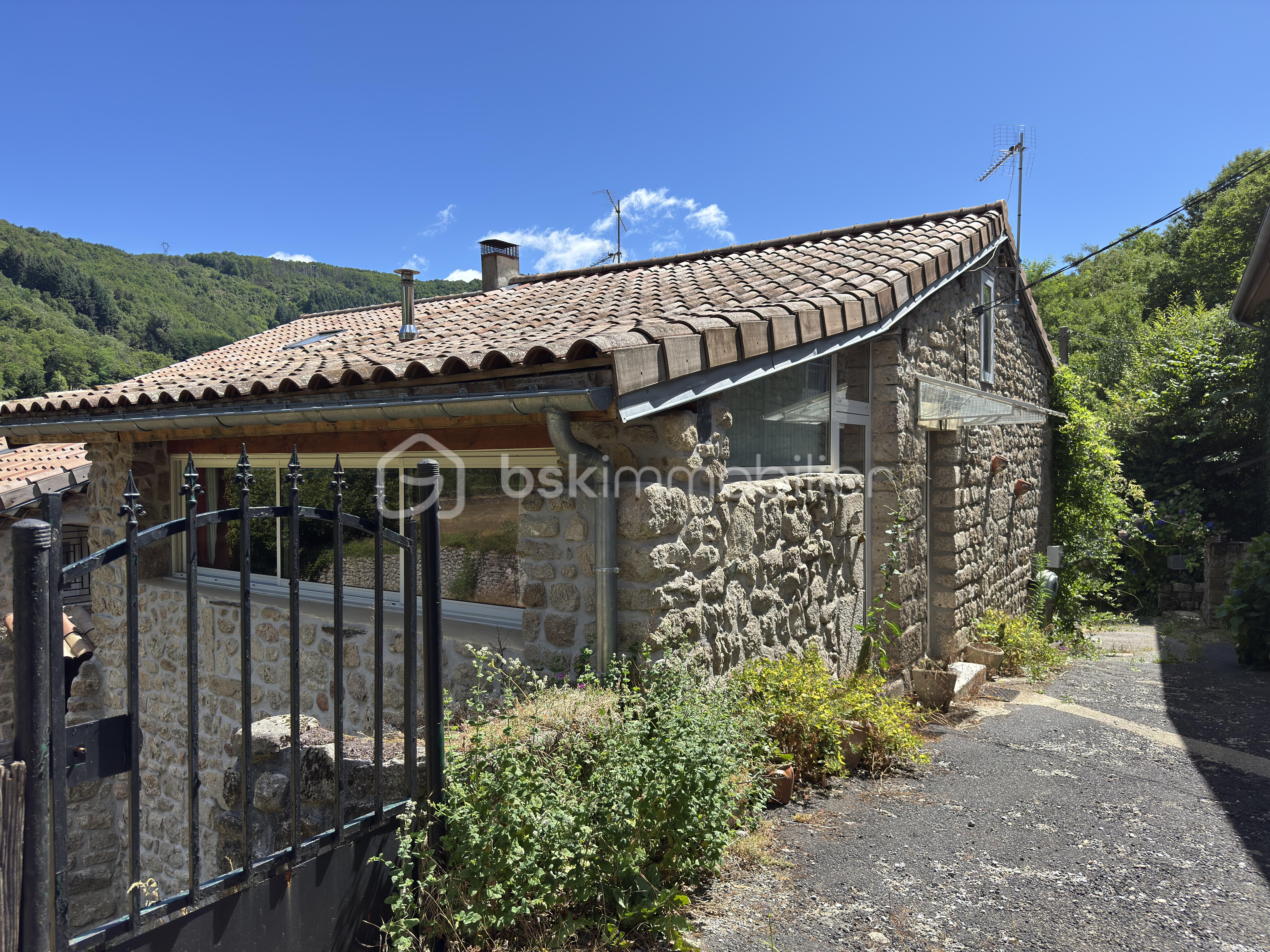 Maison de 44 m² - côté gauche.jpeg