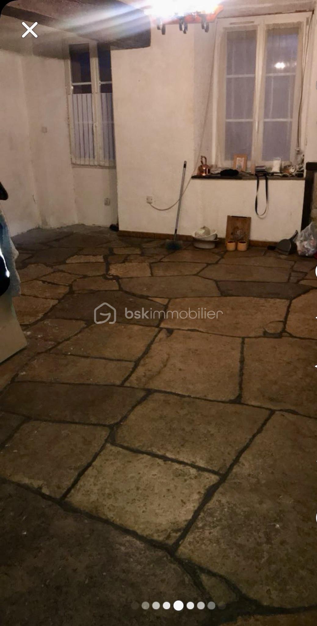 Maison de village de 77 m² - sejour3.jpg