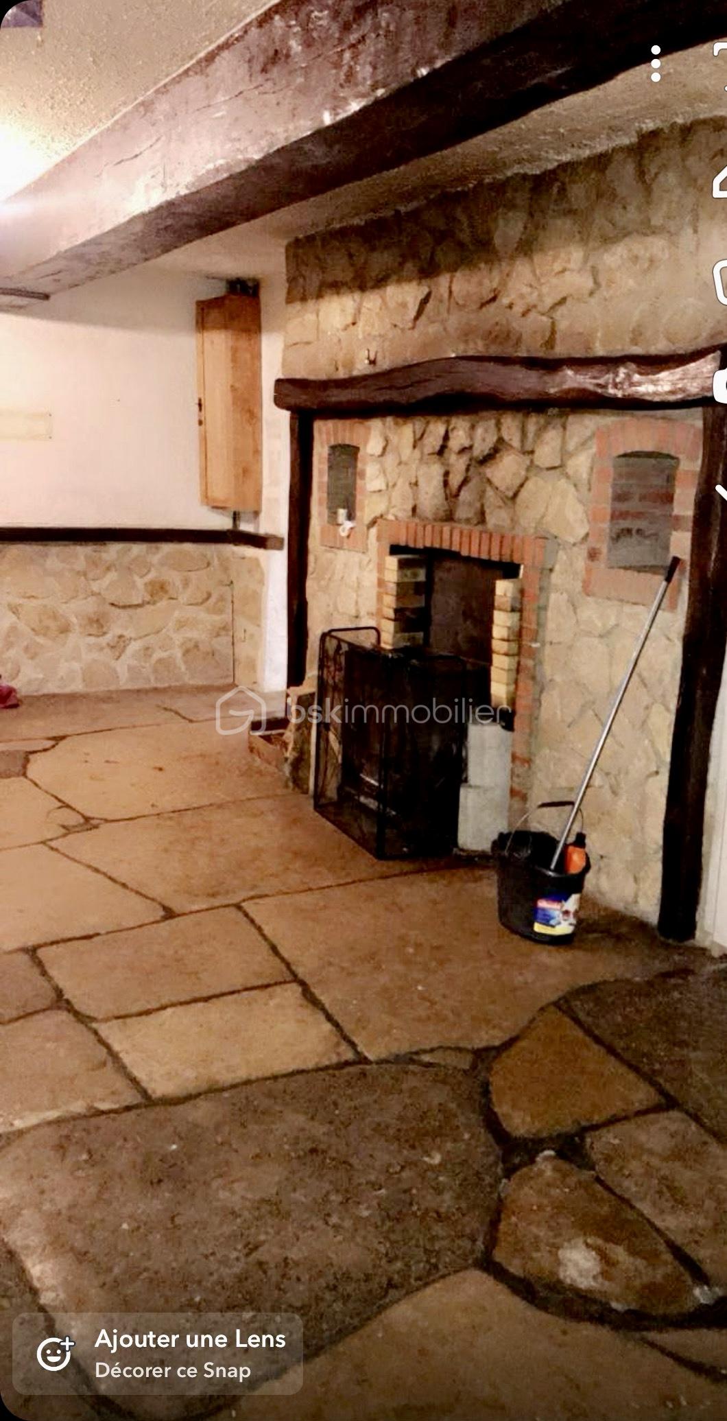 Maison de village de 77 m² - sejour2.jpg