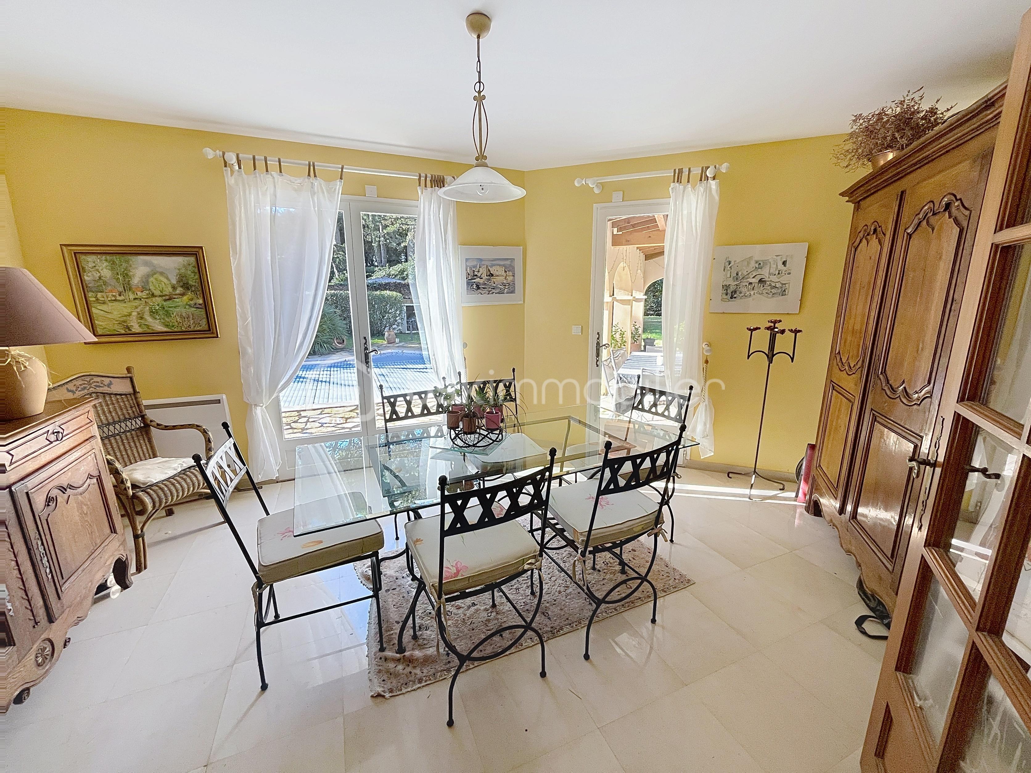 Maison de 180 m² - Salle à manger 1.jpg