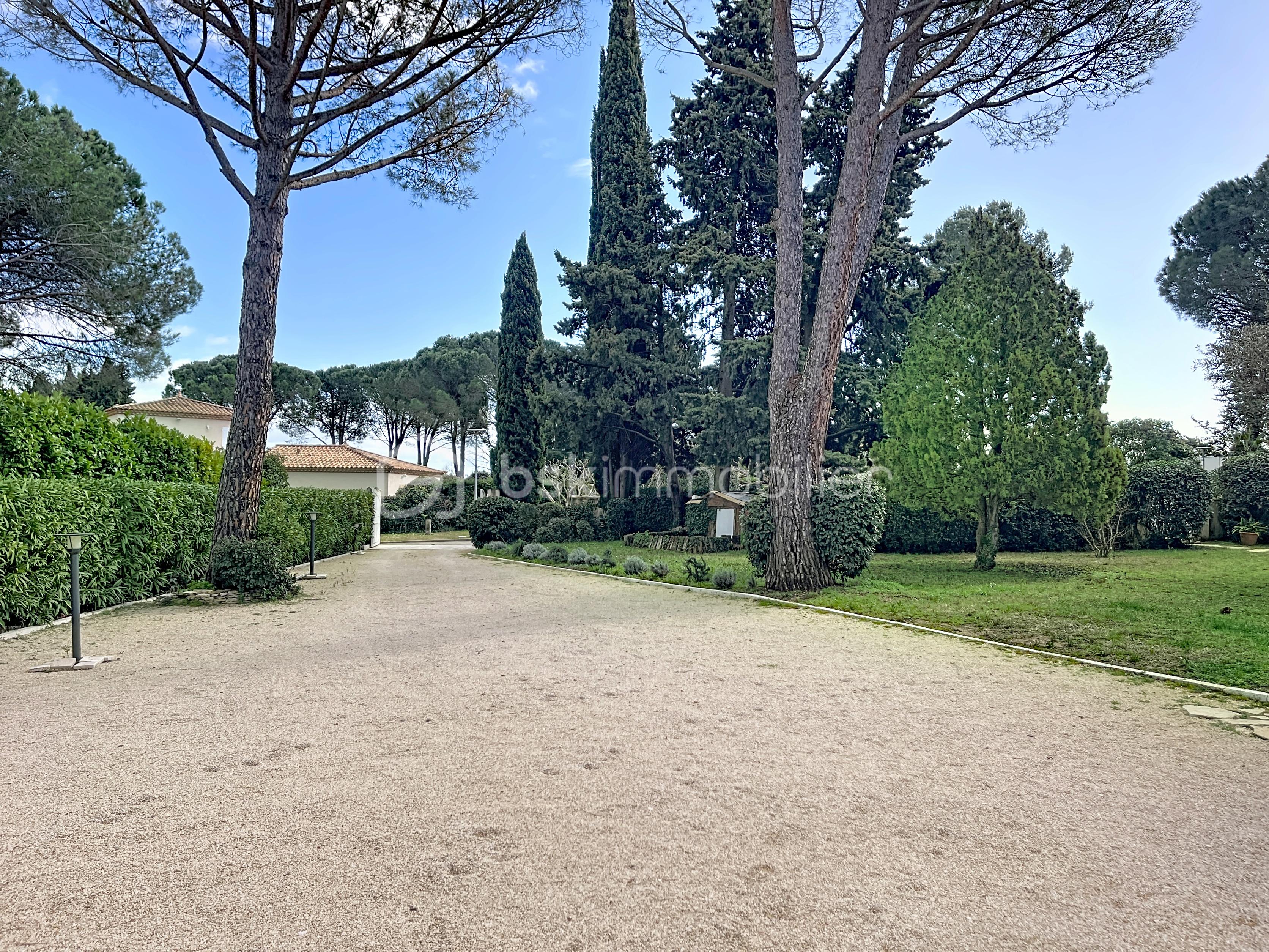 Maison de 180 m² - Sortie.jpg