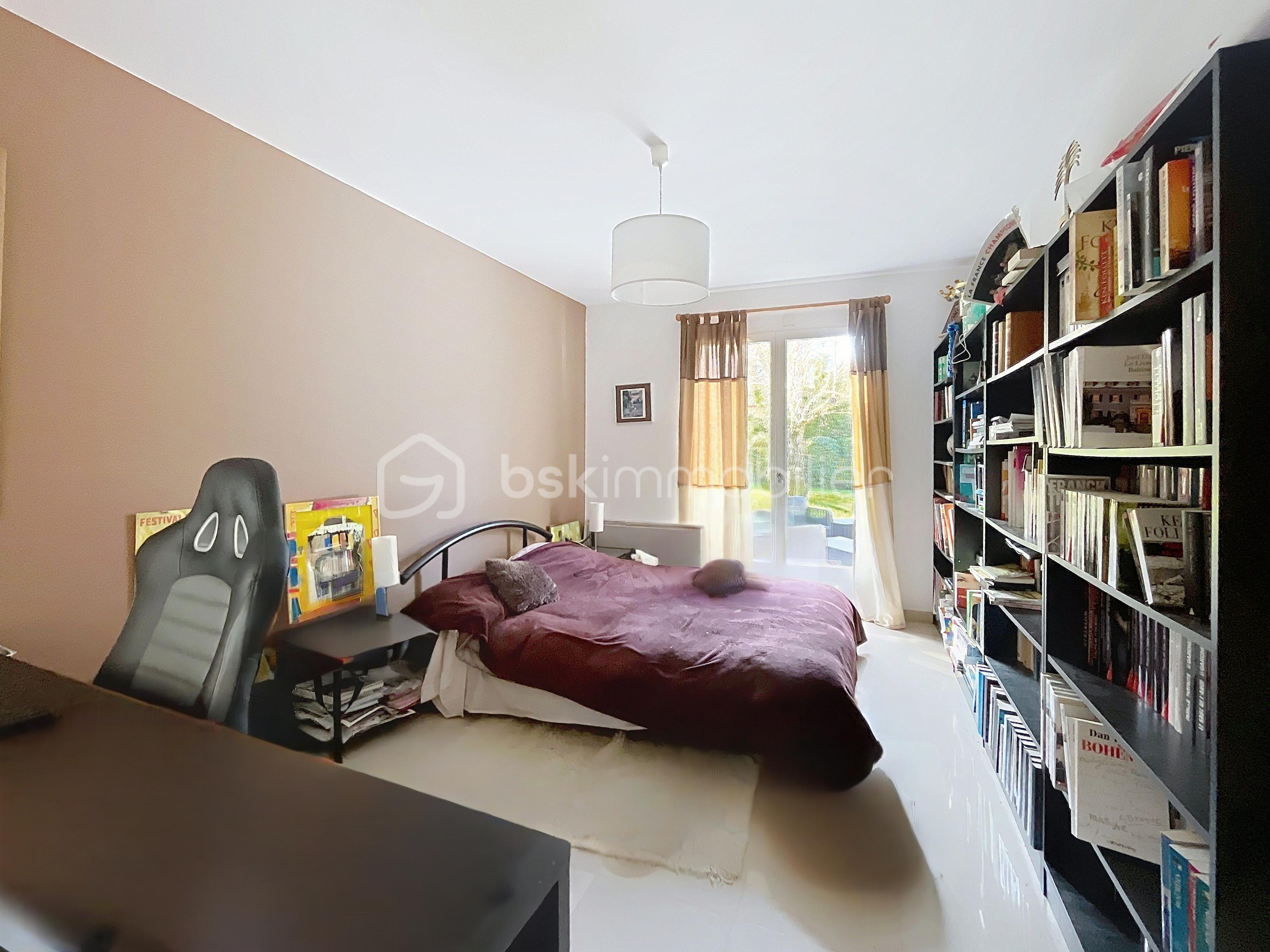 Maison de 180 m² - Chambre 2.jpg