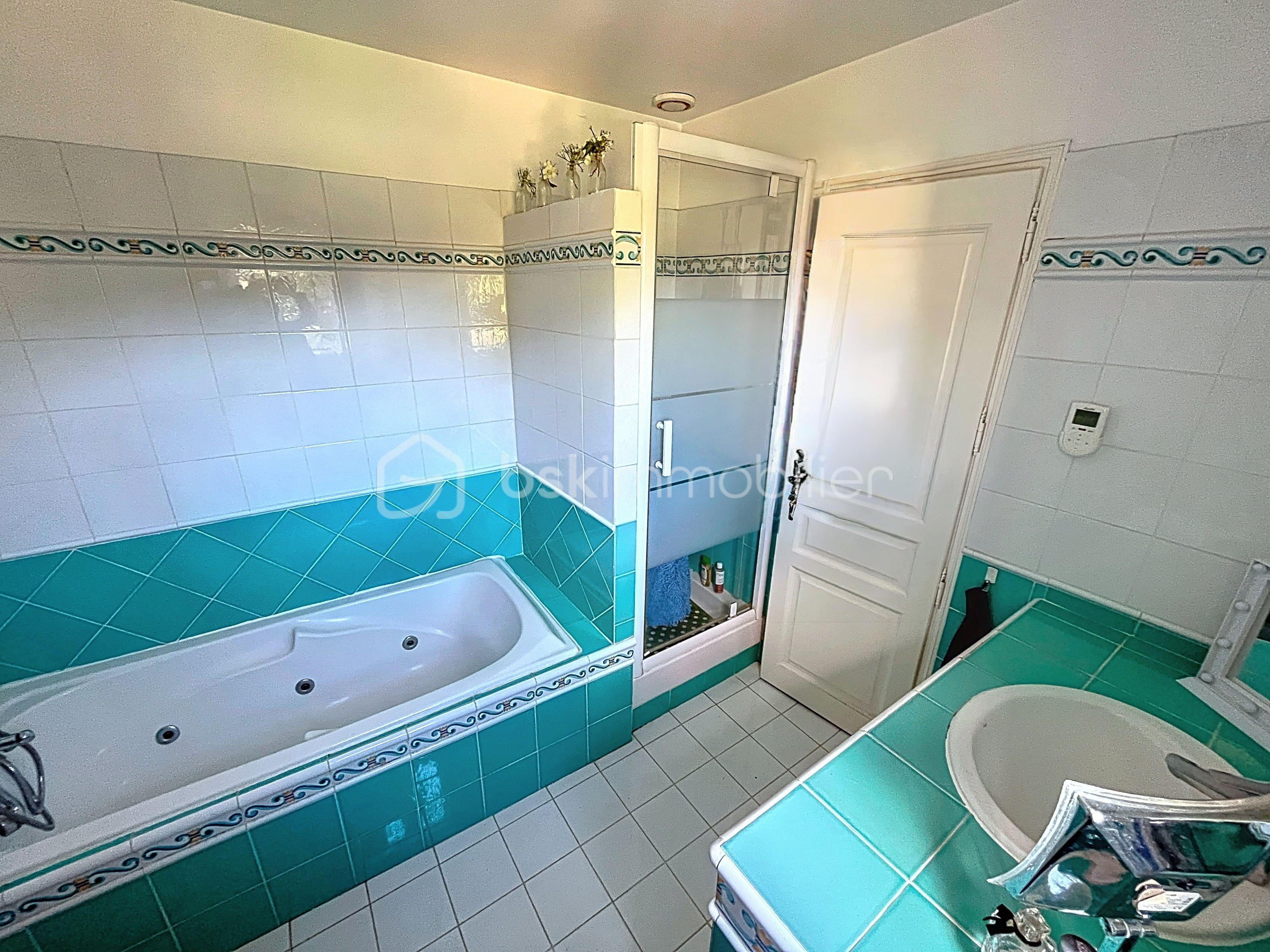 Maison de 180 m² - Salle de bain 3.jpg
