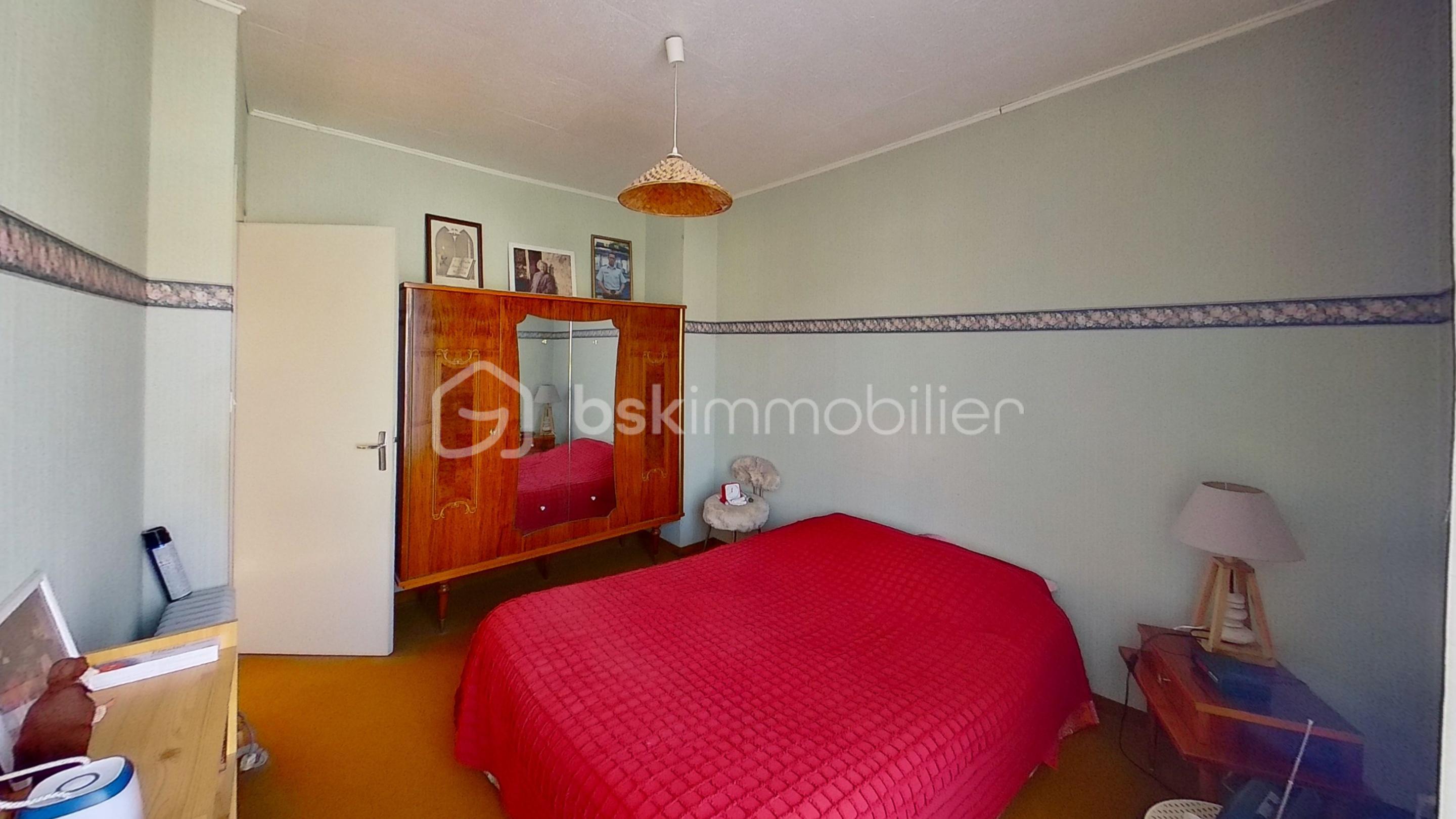 Maison de 99,50 m² - 13-Rue-Marius-Moutet-copie-Bedroom.jpg