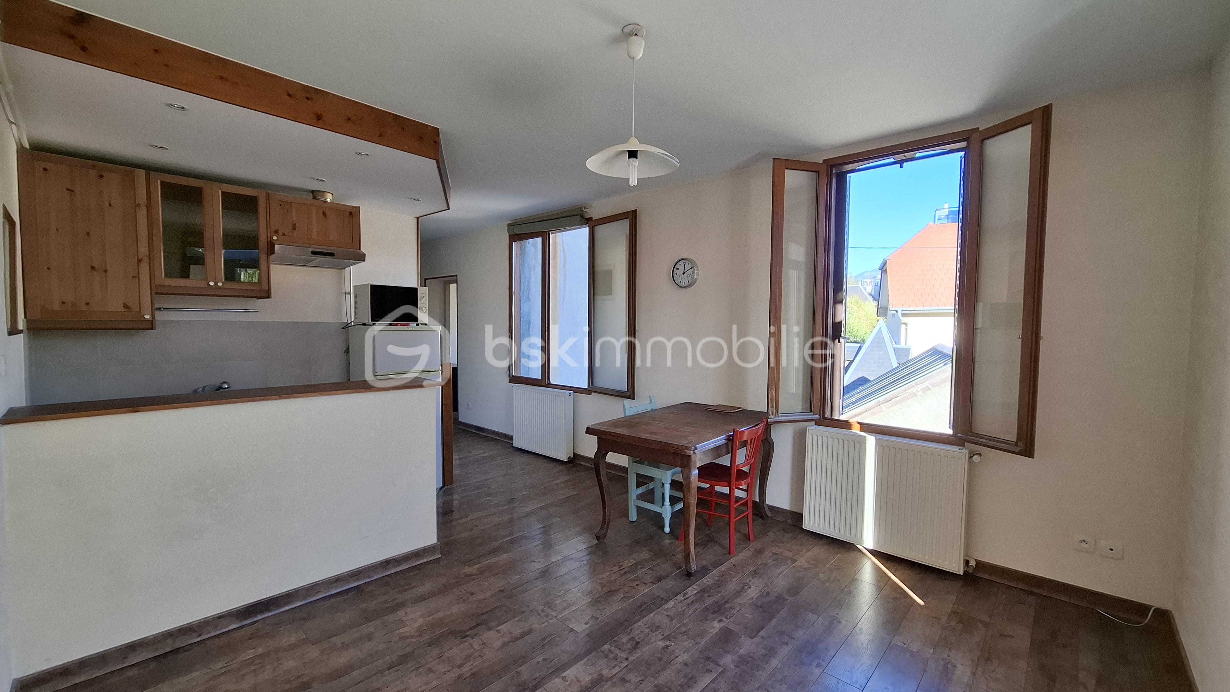 Appartement 2 pièces 44 m² · à Chambéry · 44 m² · 155 000 €