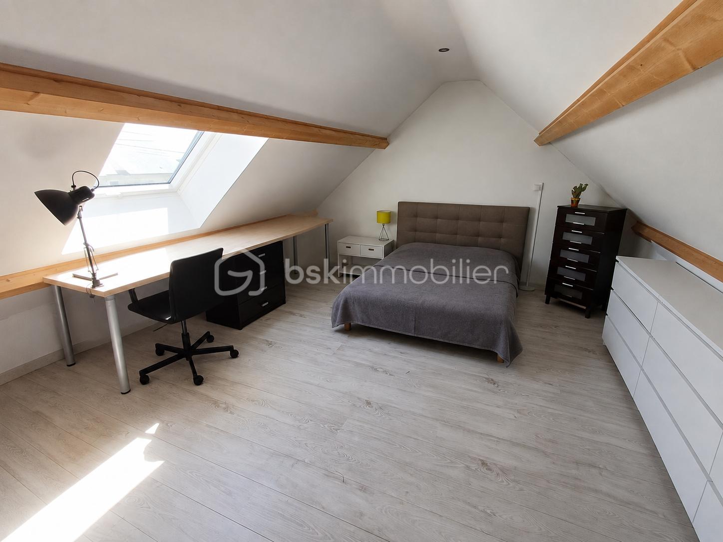 Chambre étage sur salon.png