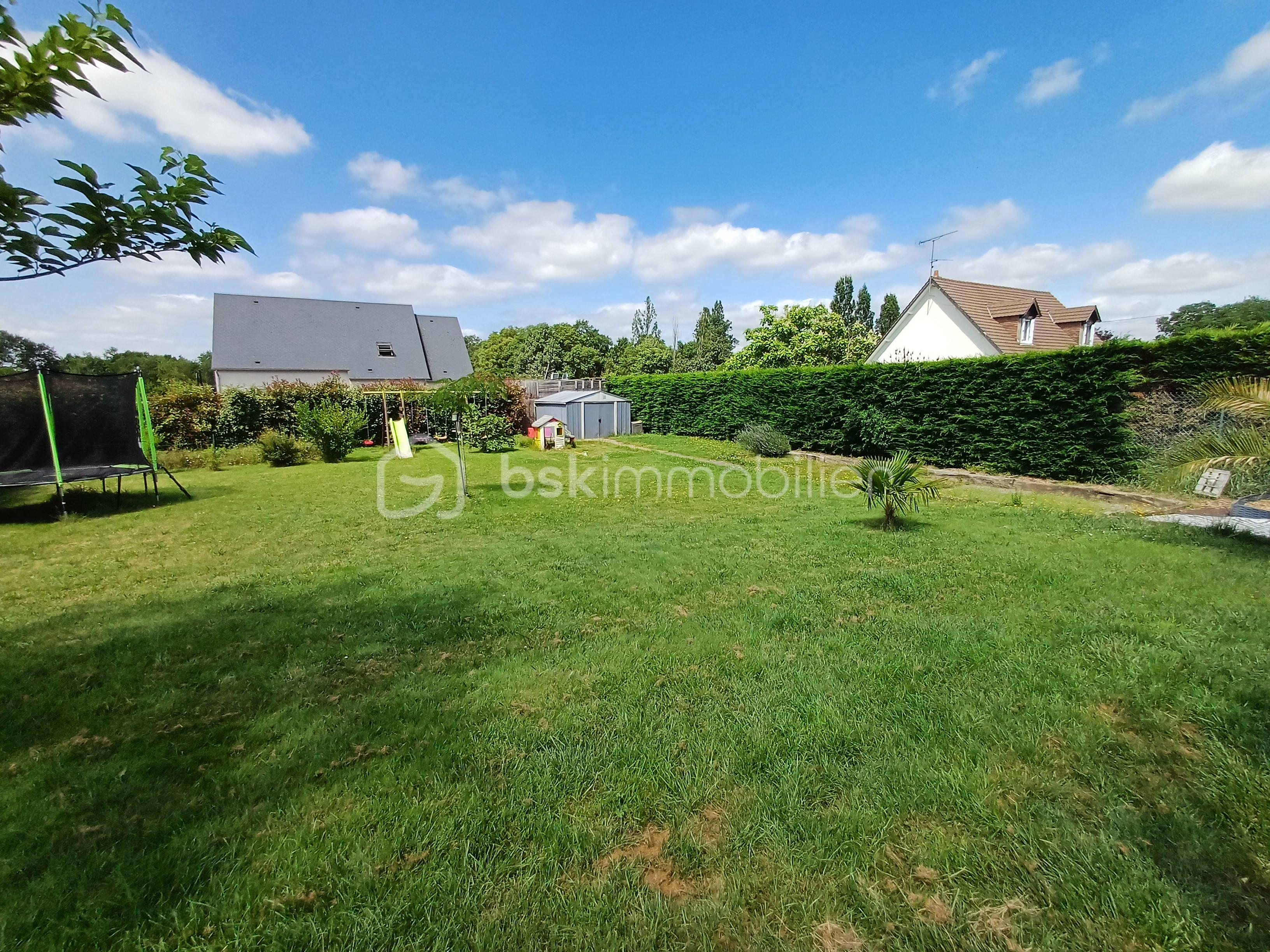 Extérieur jardin derrière 2.jpg