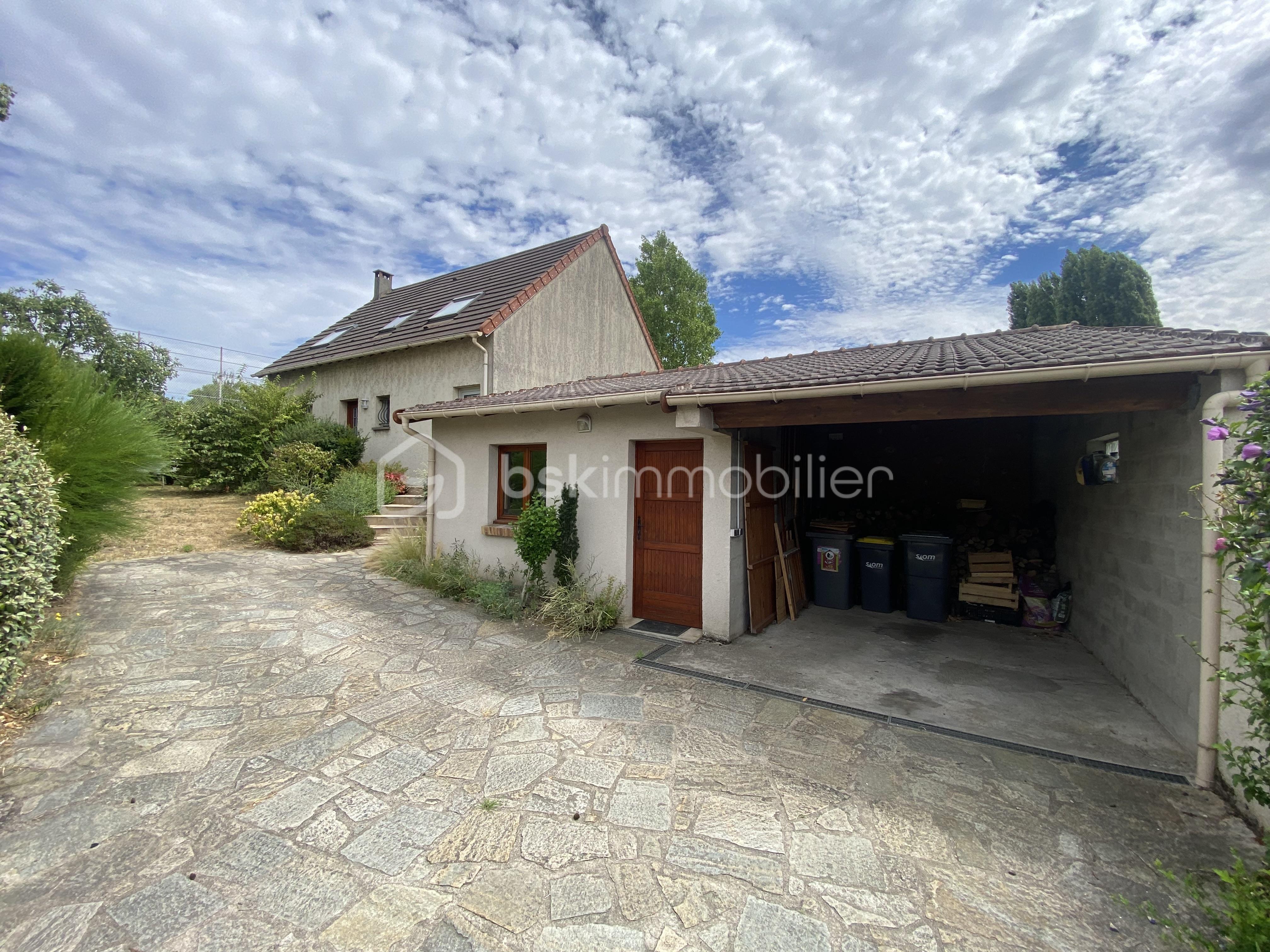 Maison de 110 m² - carport.JPG