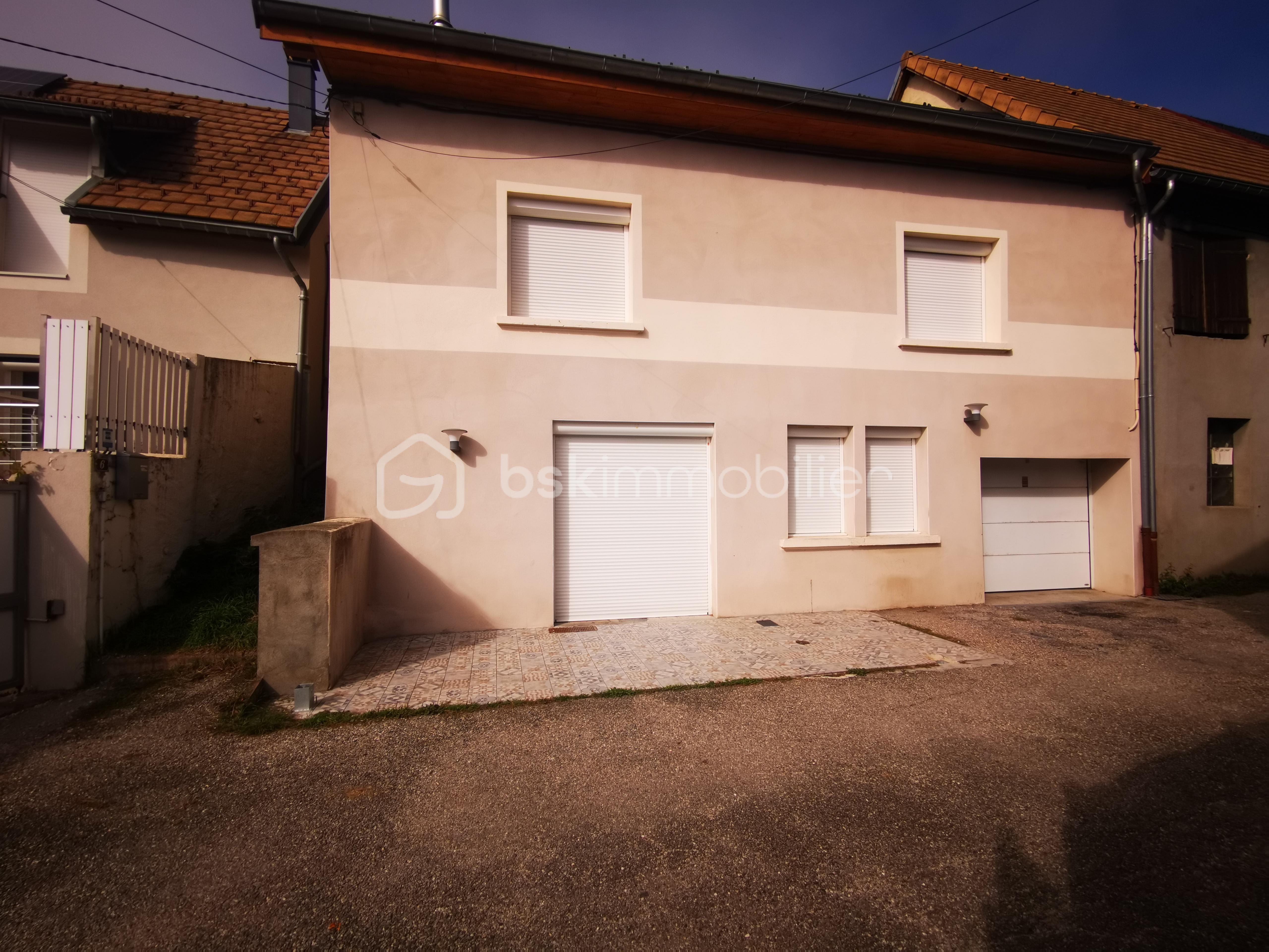 MAISON DE VILLAGE PIERRE CHATEL (6).jpg