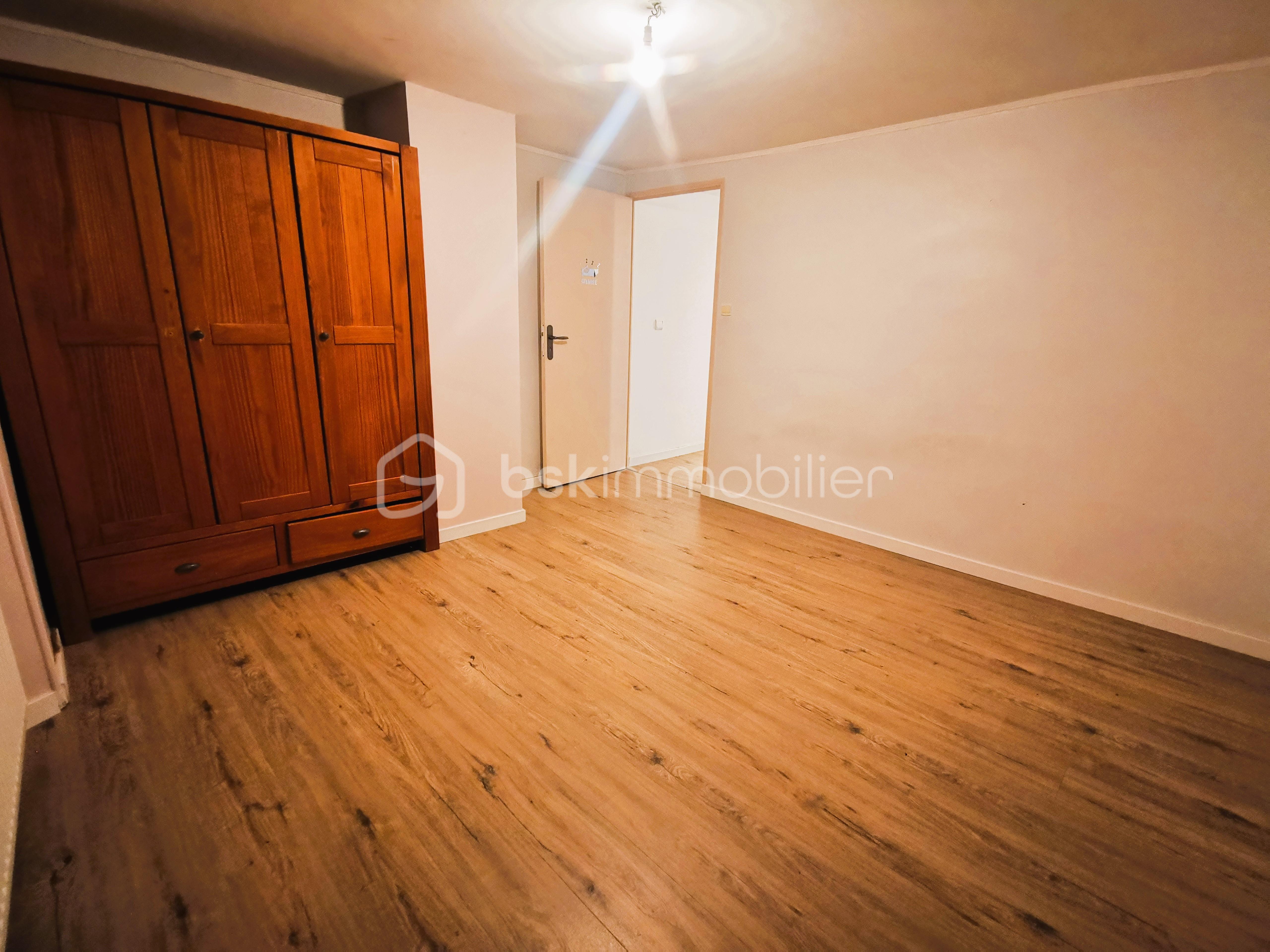 MAISON DE VILLAGE PIERRE CHATEL (36) - Copie.jpg