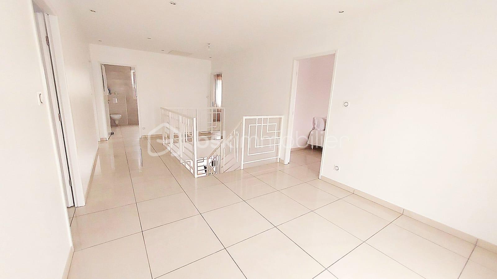 Maison de 219 m² - WhatsApp Image 2025-10-10 at 17.04.02 (6).jpeg