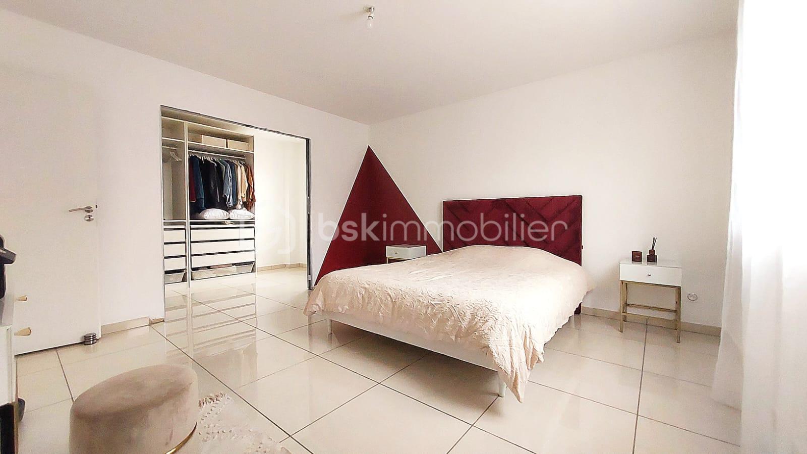 Maison de 219 m² - WhatsApp Image 2025-10-10 at 17.04.03.jpeg