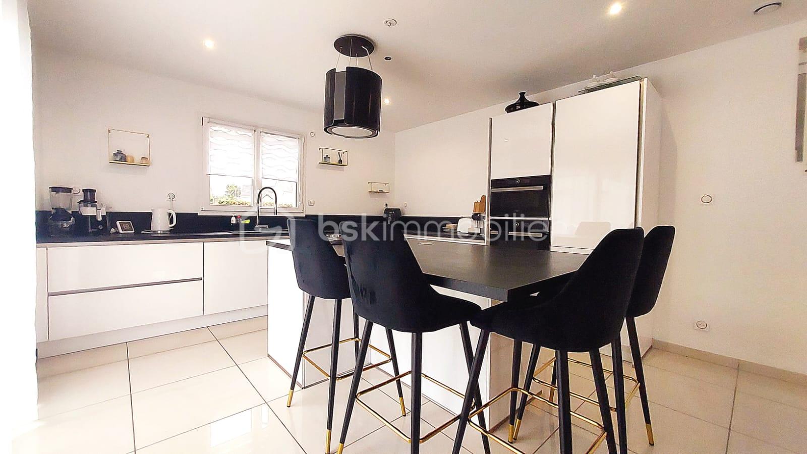 Maison de 219 m² - WhatsApp Image 2025-10-10 at 17.04.01 (2).jpeg