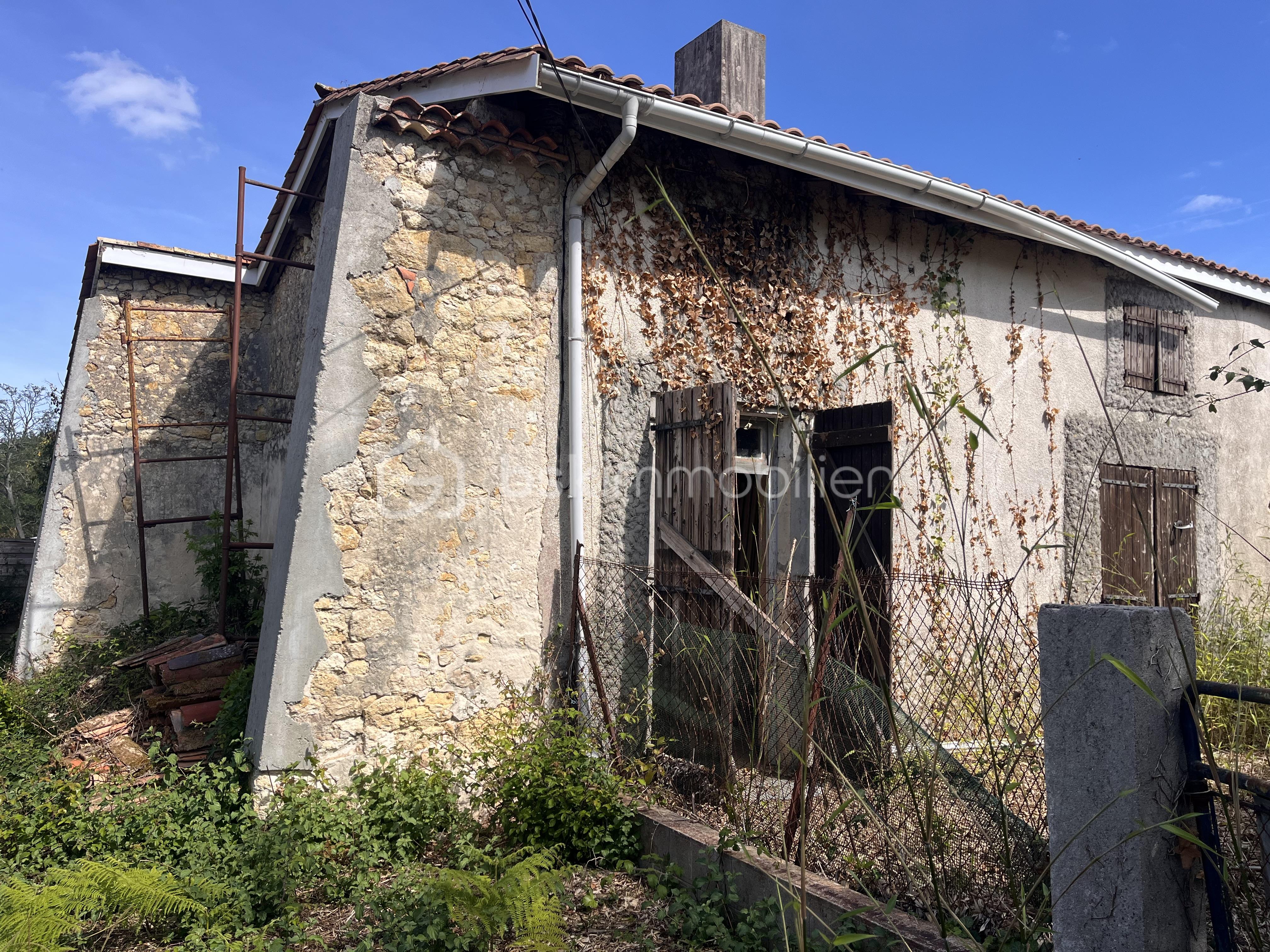 Maison 2 pièces 84 m² · à Queyrac · 84 m² · 81 000 €