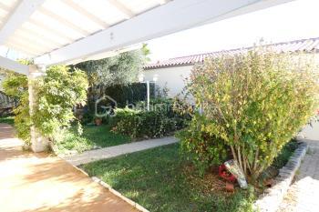 Maison traditionnelle de 140 m² - 3xhB2ZCI7RlBUVeTJxzuTy9FdAUFPnWV42Mtfdie-thumb-lg.jpg