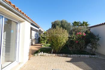 Maison traditionnelle de 140 m² - 8K5r8UcfobasW0CRYCu16bAWKrhEaOi8iQlaZMWD-thumb-lg.jpg